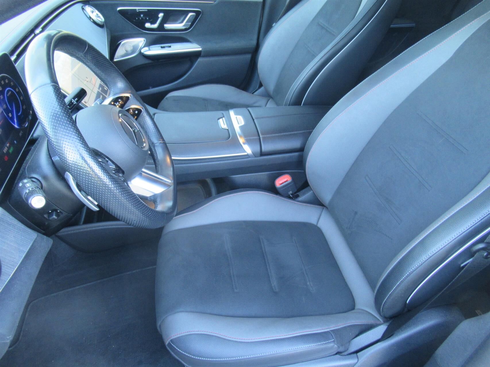 Billede af Mercedes-Benz EQE 300 EL AMG Line 245HK Aut.