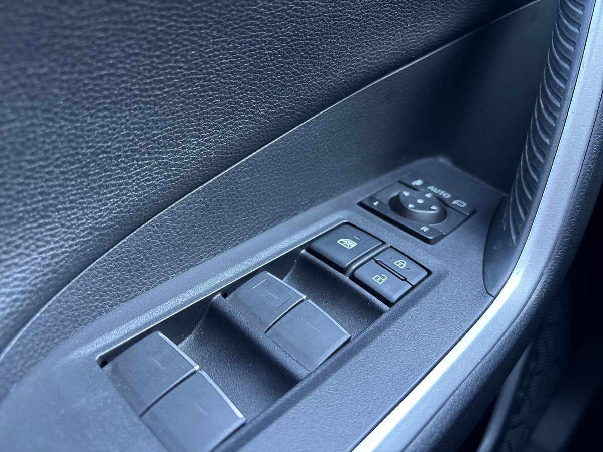 Billede af Toyota RAV4 Plug-in 2,5 Plugin-hybrid Active Comfort AWD 306HK 5d 6g Aut.