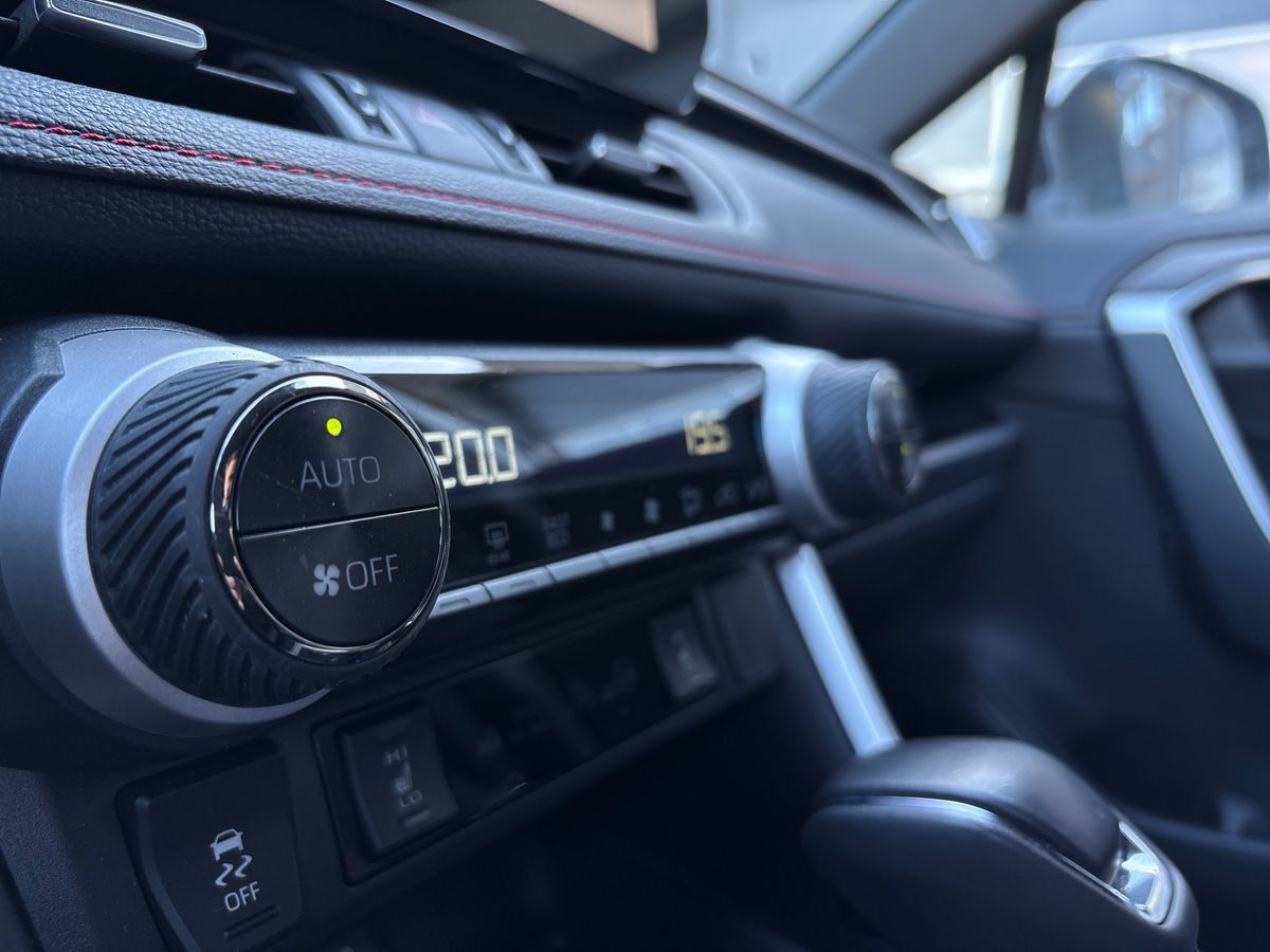Billede af Toyota RAV4 Plug-in 2,5 Plugin-hybrid Active Comfort AWD 306HK 5d 6g Aut.