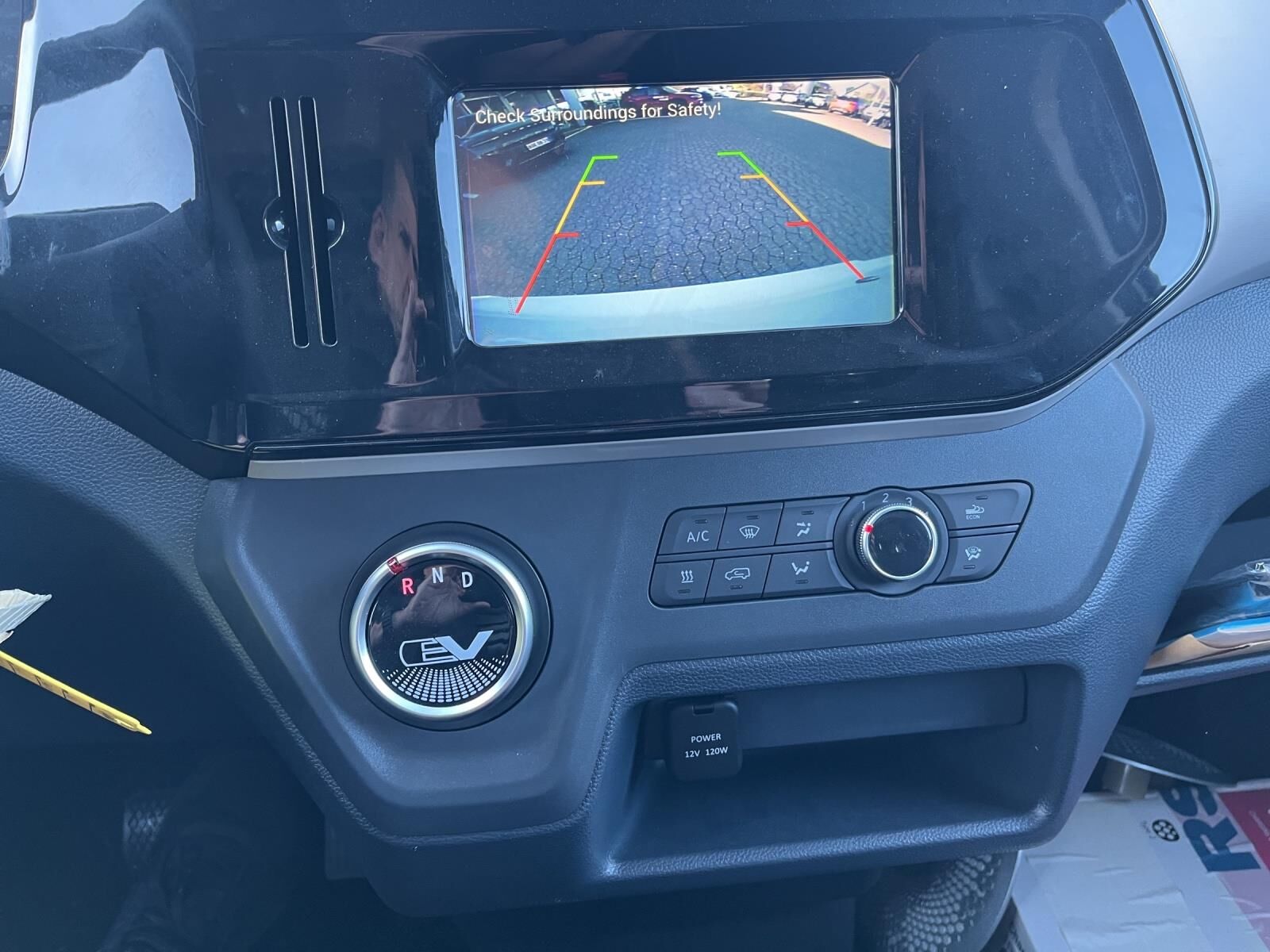 Billede af Maxus e-Deliver 3 LWB 50,2 kWh EL 122HK Van Aut.
