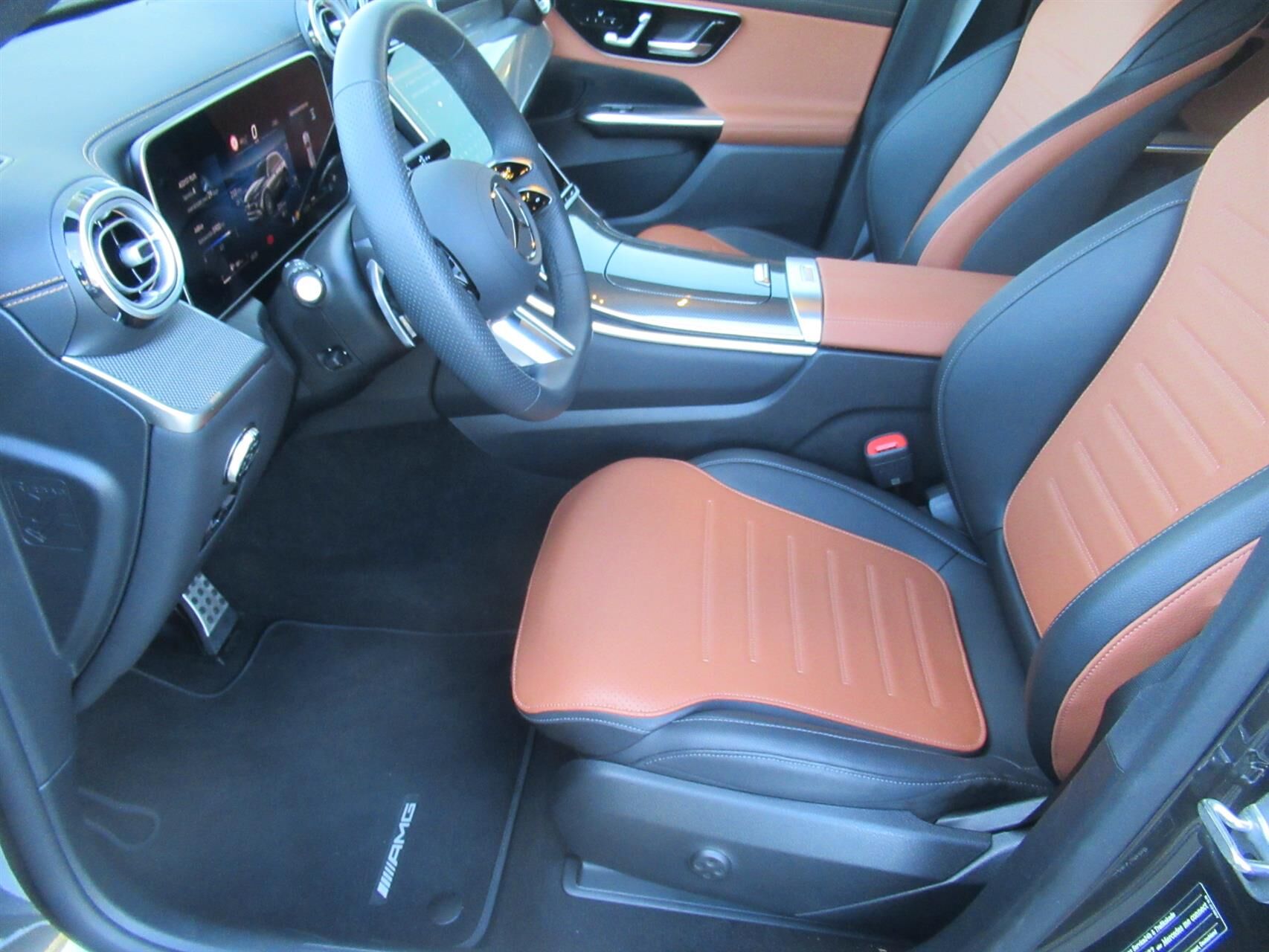 Billede af Mercedes-Benz GLC300 d 2,0 D AMG Advanced Plus 4Matic 9G-Tronic 269HK 5d 9g Aut.