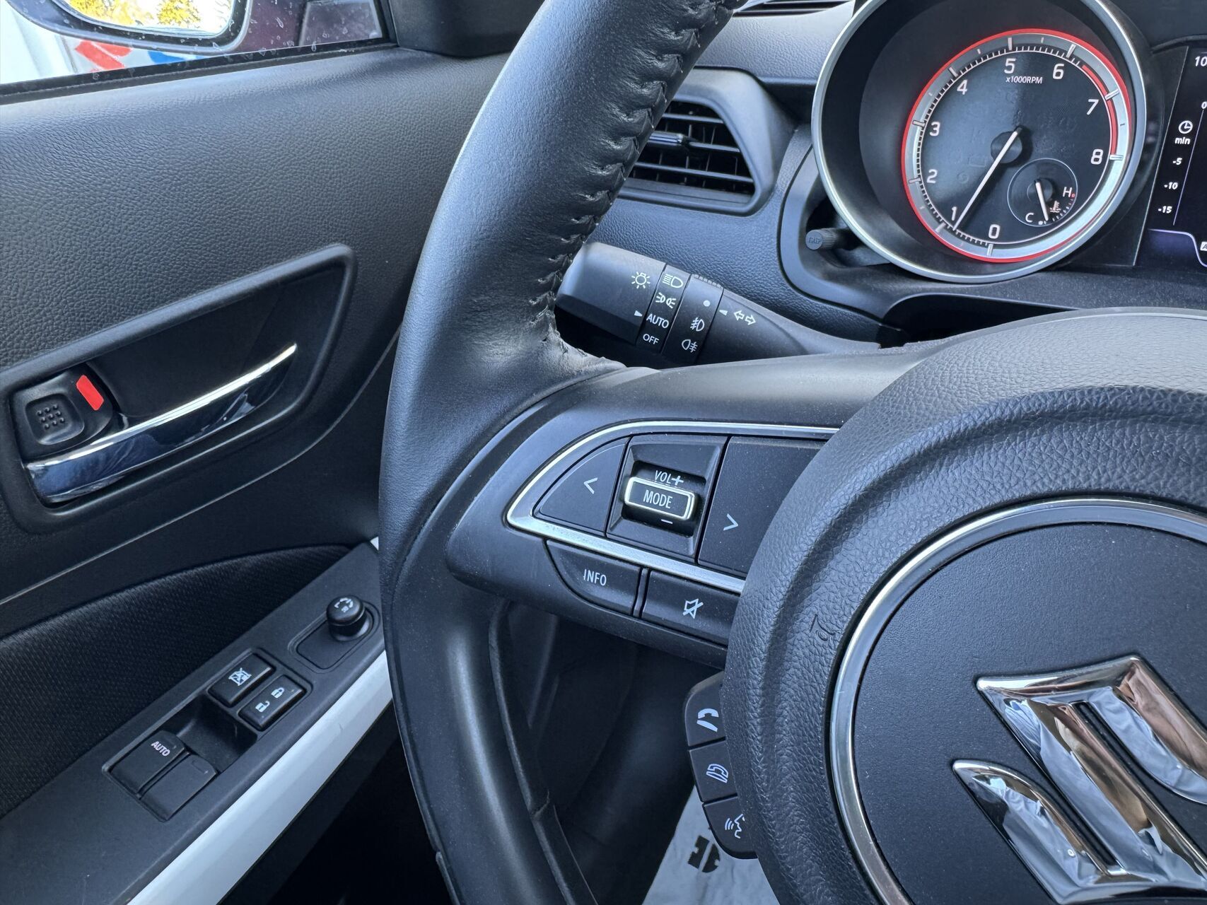 Billede af Suzuki Swift 1,2 Dualjet  Mild hybrid Action AEB 83HK 5d
