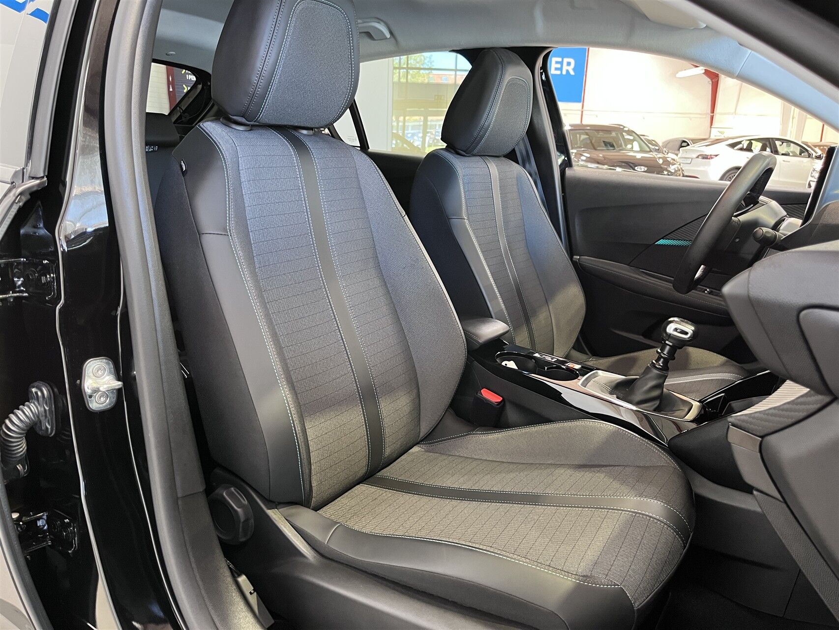 Billede af Peugeot 208 1,2 PureTech Allure 100HK 5d 6g