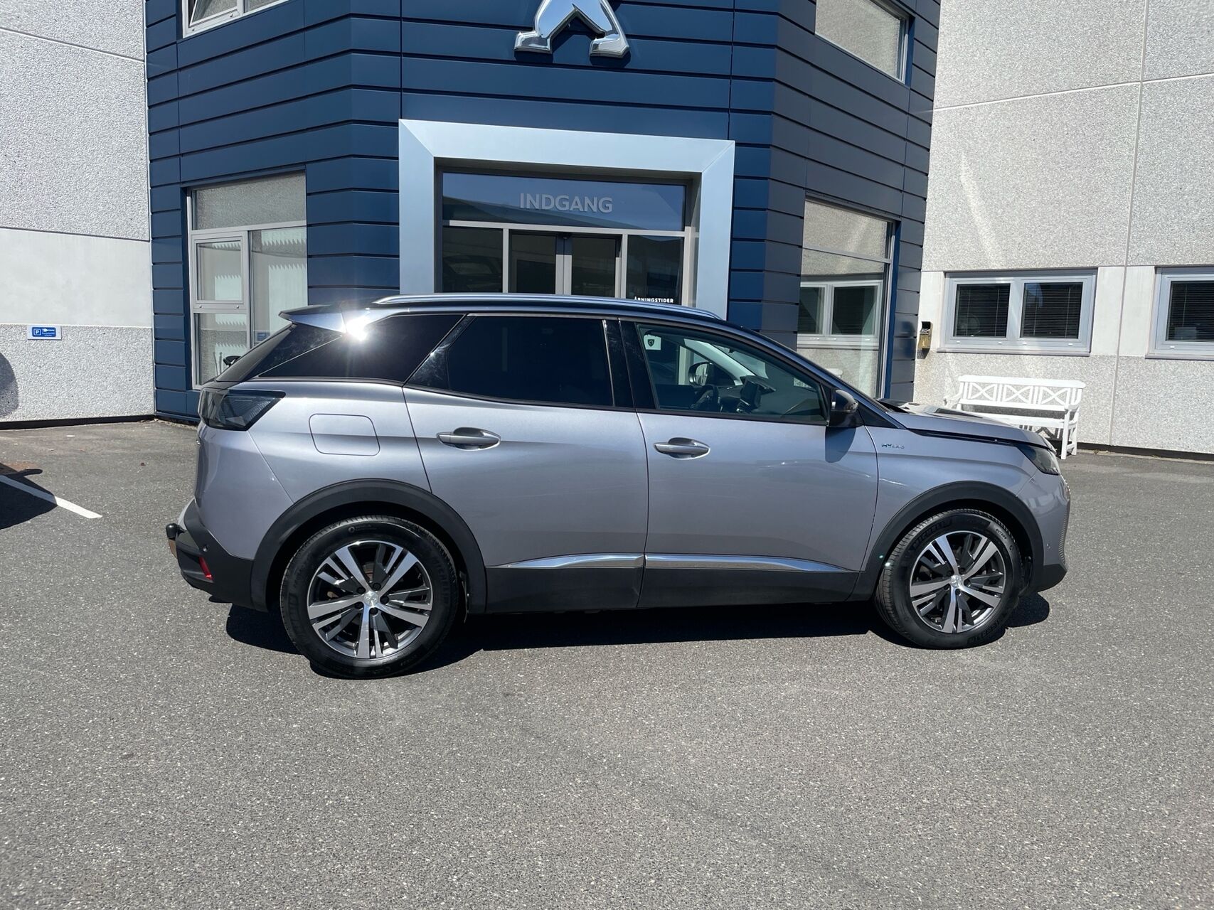 Billede af Peugeot 3008 1,6 PureTech  Plugin-hybrid First Selection EAT8 225HK 5d 8g Aut.