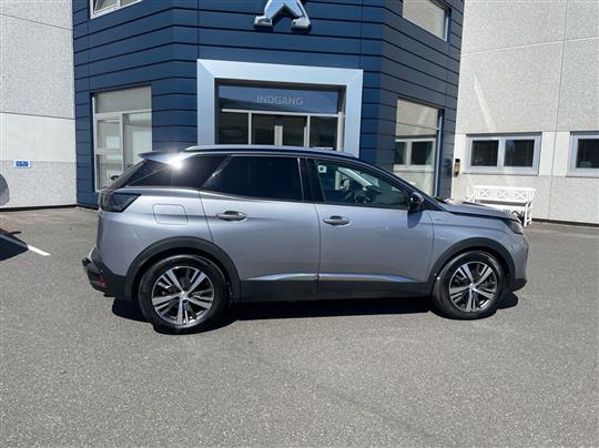 Peugeot 3008 1,6 PureTech  Plugin-hybrid First Selection EAT8 225HK 5d 8g Aut.