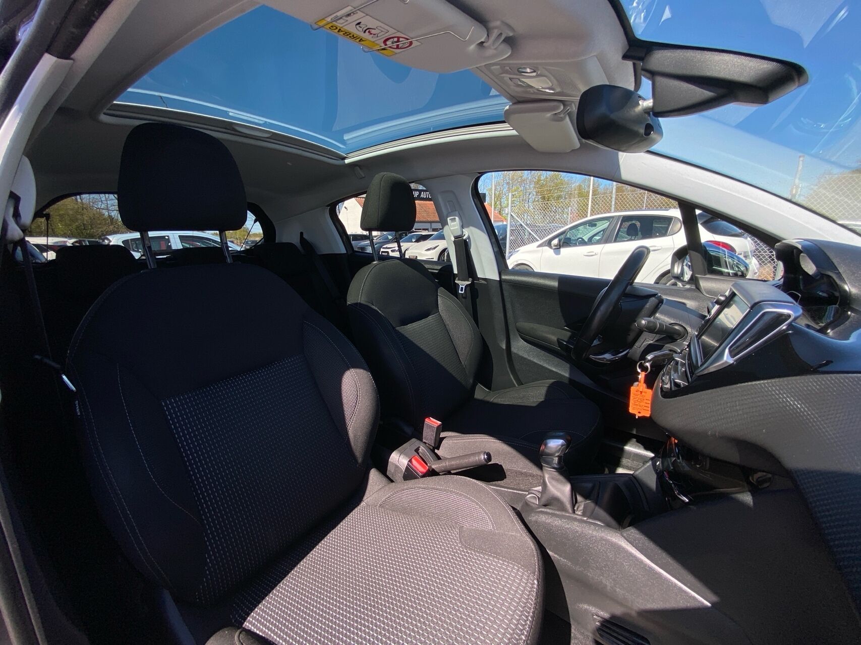 Billede af Peugeot 208 1,5 BlueHDi Prestige 100HK 5d
