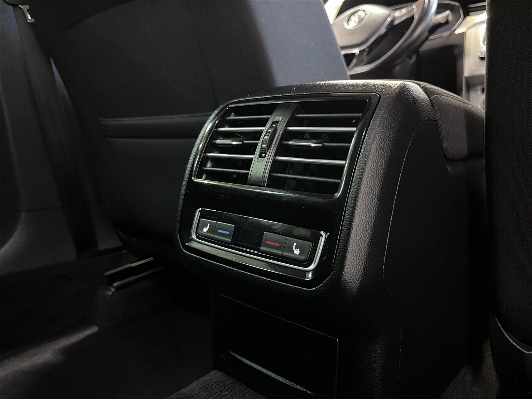 Billede af VW Passat Variant 1,4 TSI BMT ACT Comfortline Plus DSG 150HK Stc 7g Aut.