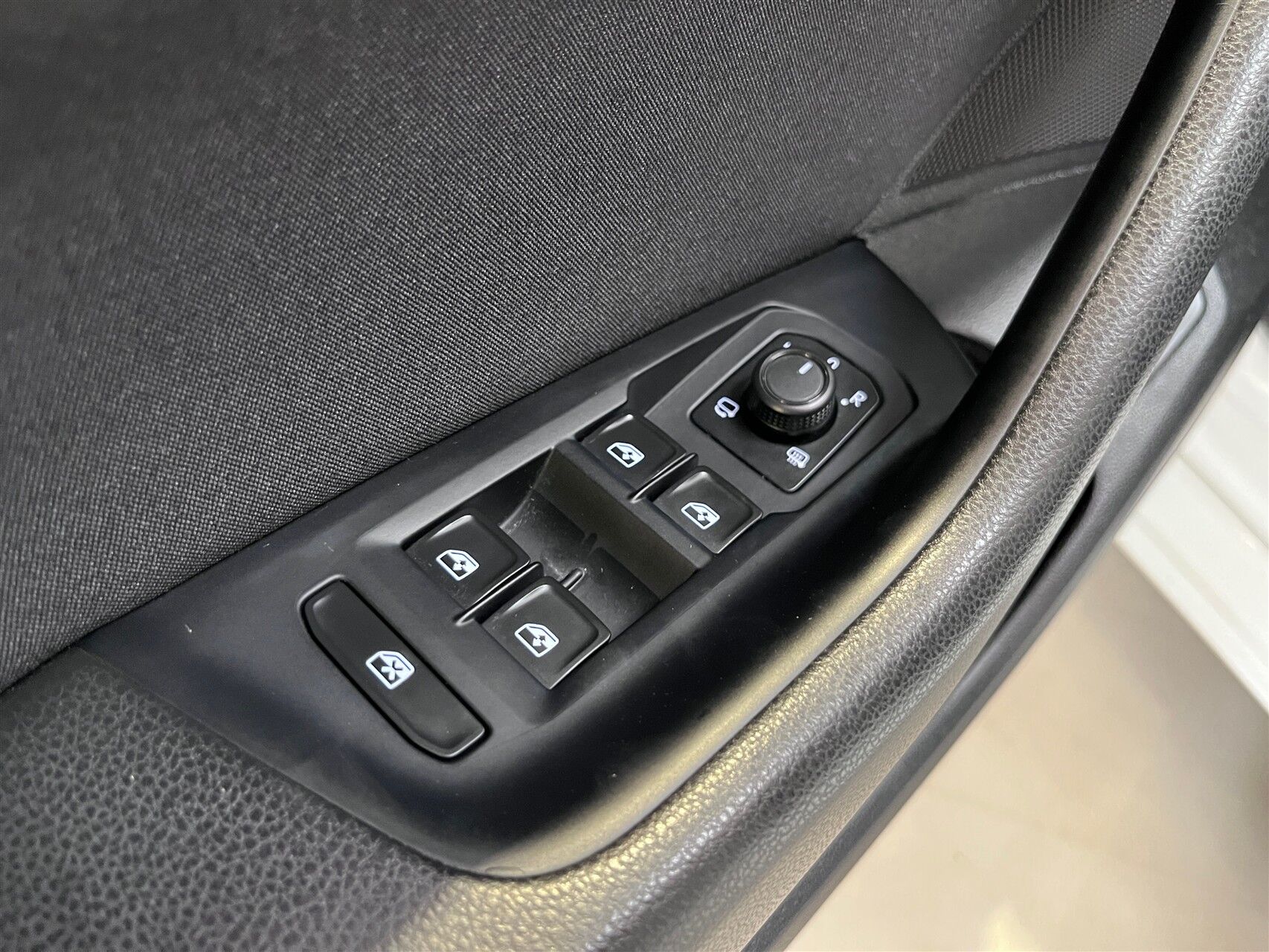 Billede af VW Passat Variant 1,4 TSI BMT ACT Comfortline Plus DSG 150HK Stc 7g Aut.