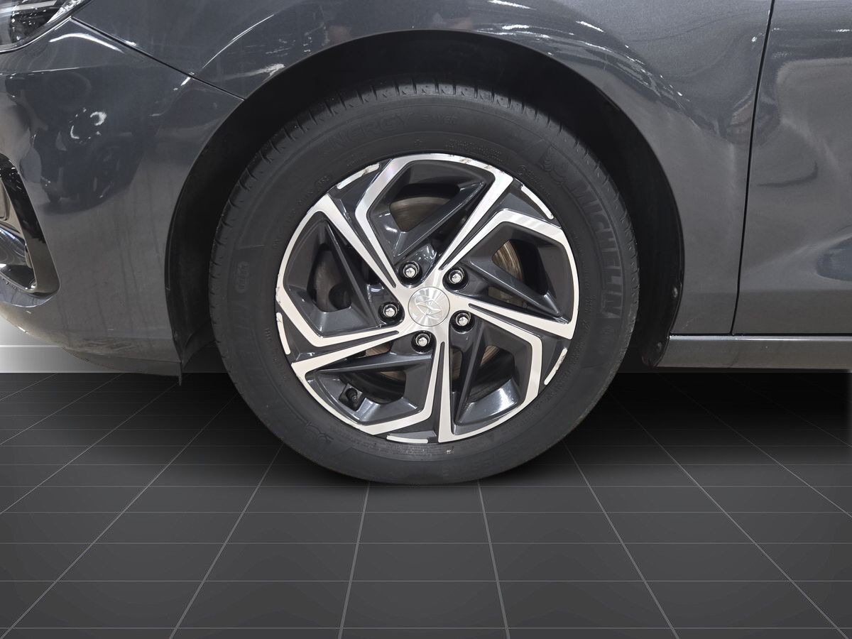 Billede af Hyundai i30 Cw 1,5 T-GDI  Mild hybrid Advanced DCT 159HK Stc 7g Aut.