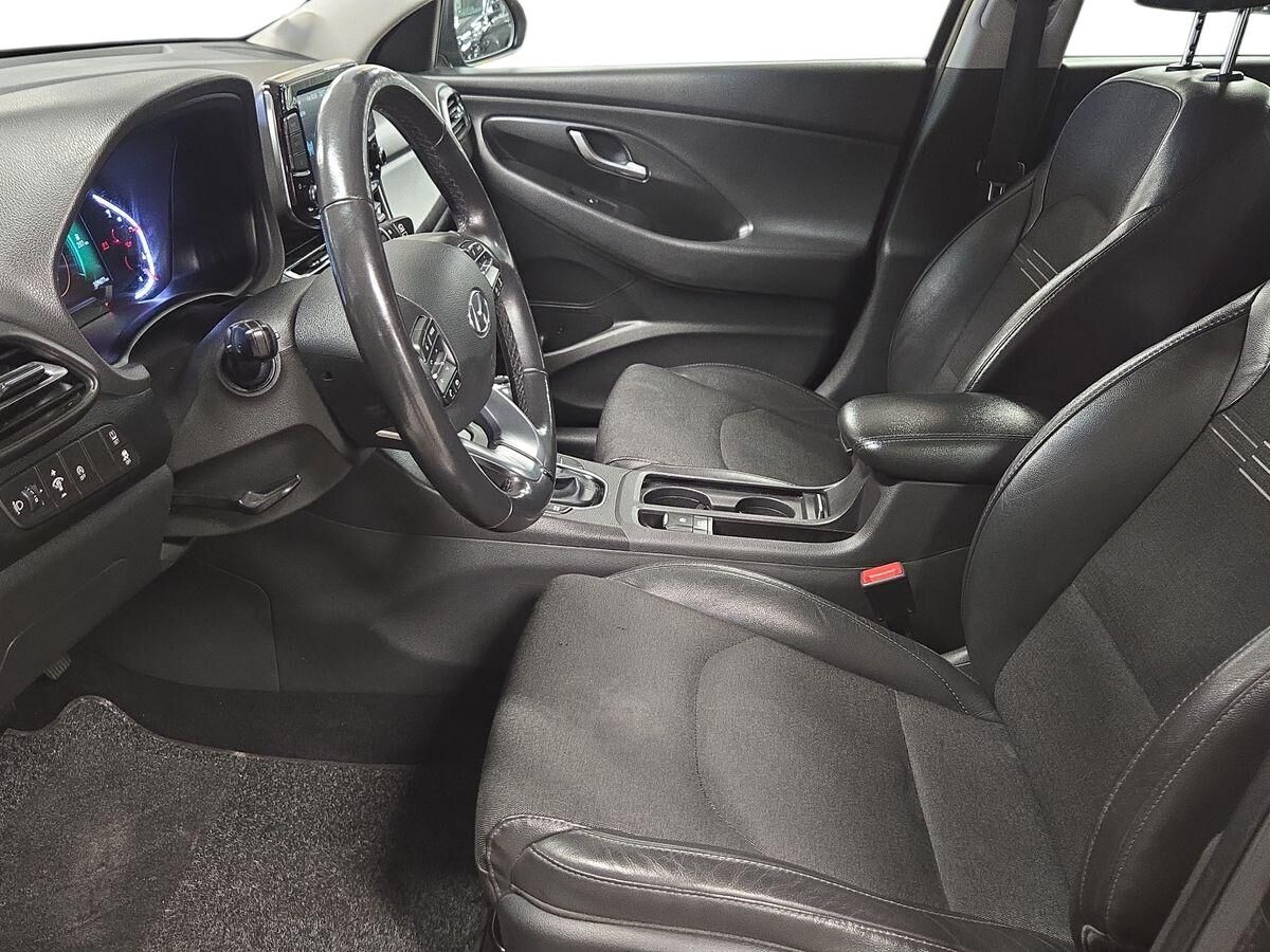 Billede af Hyundai i30 Cw 1,5 T-GDI  Mild hybrid Advanced DCT 159HK Stc 7g Aut.