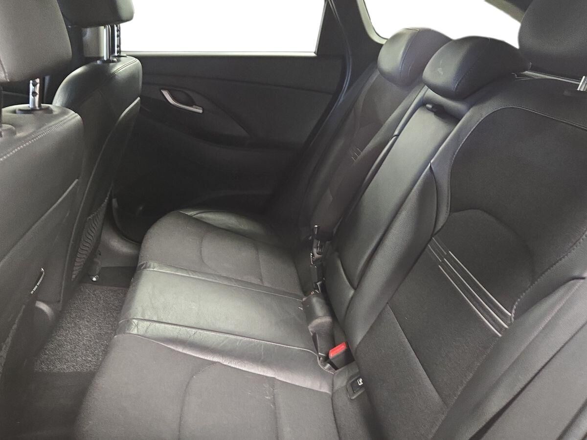 Billede af Hyundai i30 Cw 1,5 T-GDI  Mild hybrid Advanced DCT 159HK Stc 7g Aut.