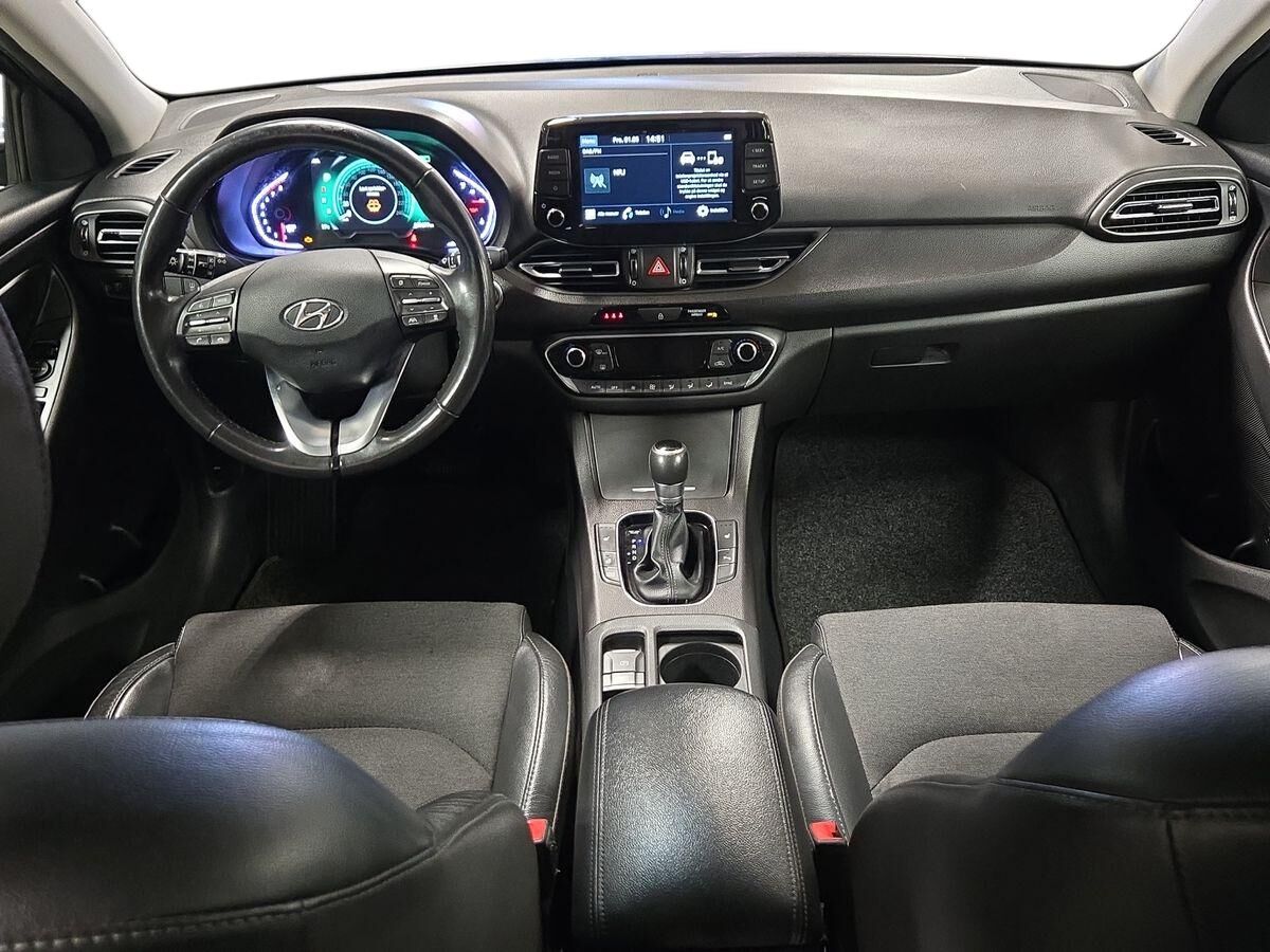 Billede af Hyundai i30 Cw 1,5 T-GDI  Mild hybrid Advanced DCT 159HK Stc 7g Aut.