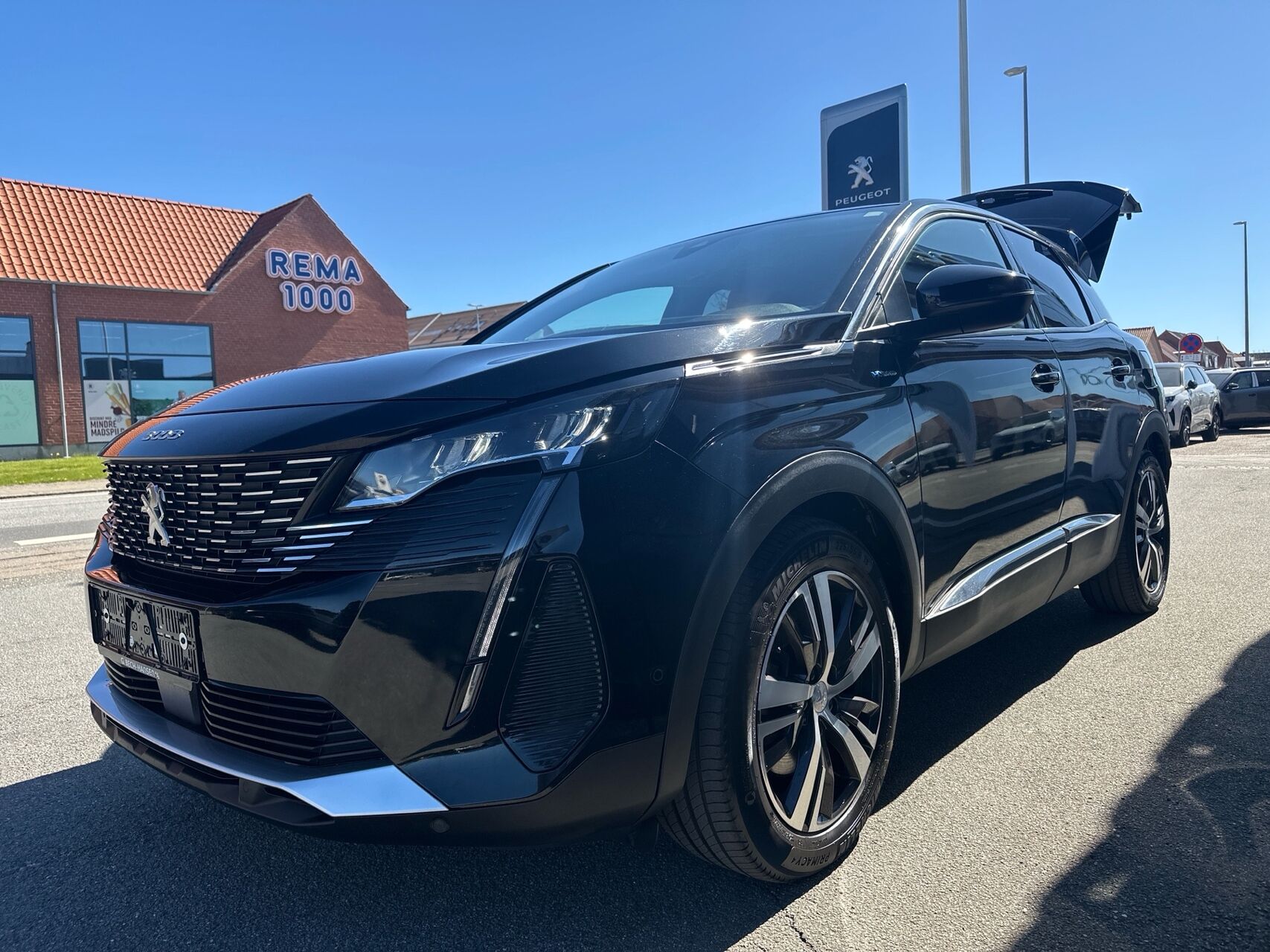 Billede af Peugeot 3008 1,6 PureTech  Plugin-hybrid Selection Sport EAT8 225HK 5d 8g Aut.