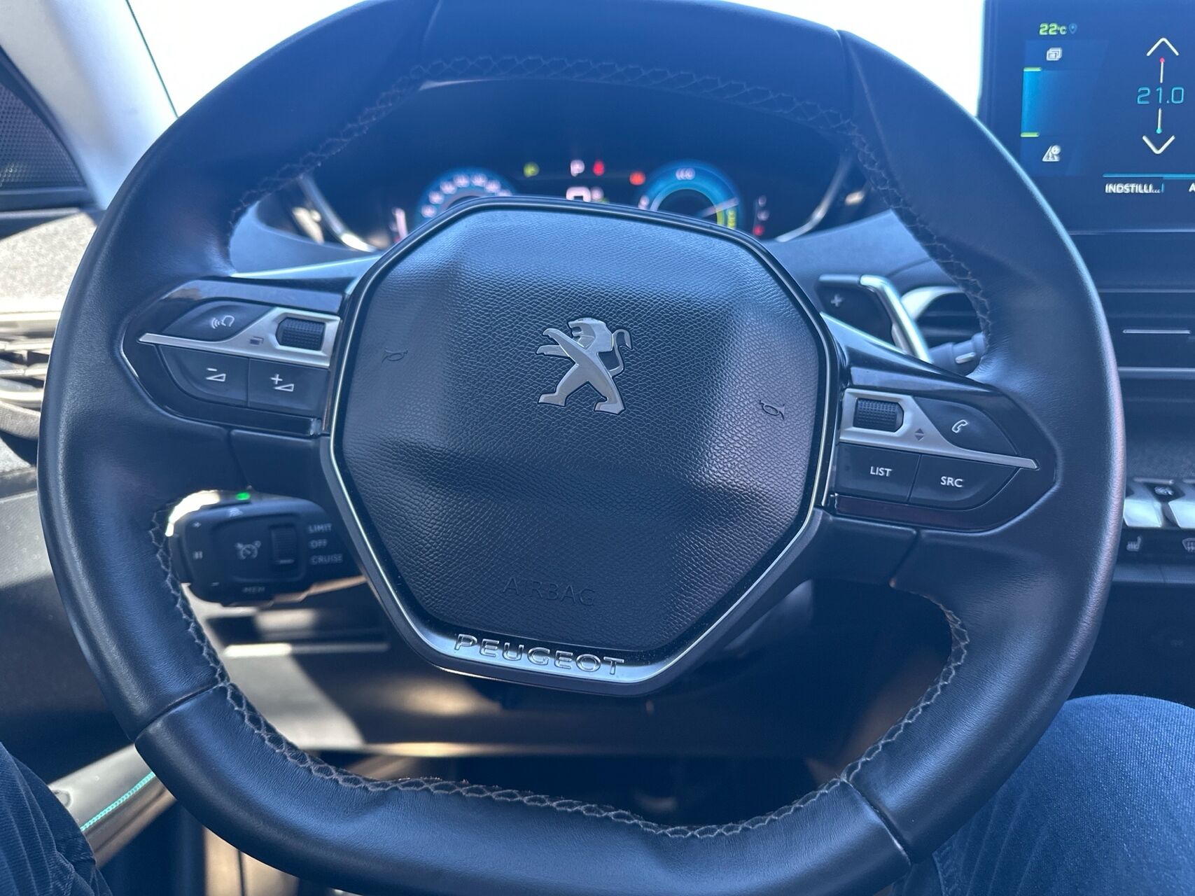 Billede af Peugeot 3008 1,6 PureTech  Plugin-hybrid Selection Sport EAT8 225HK 5d 8g Aut.