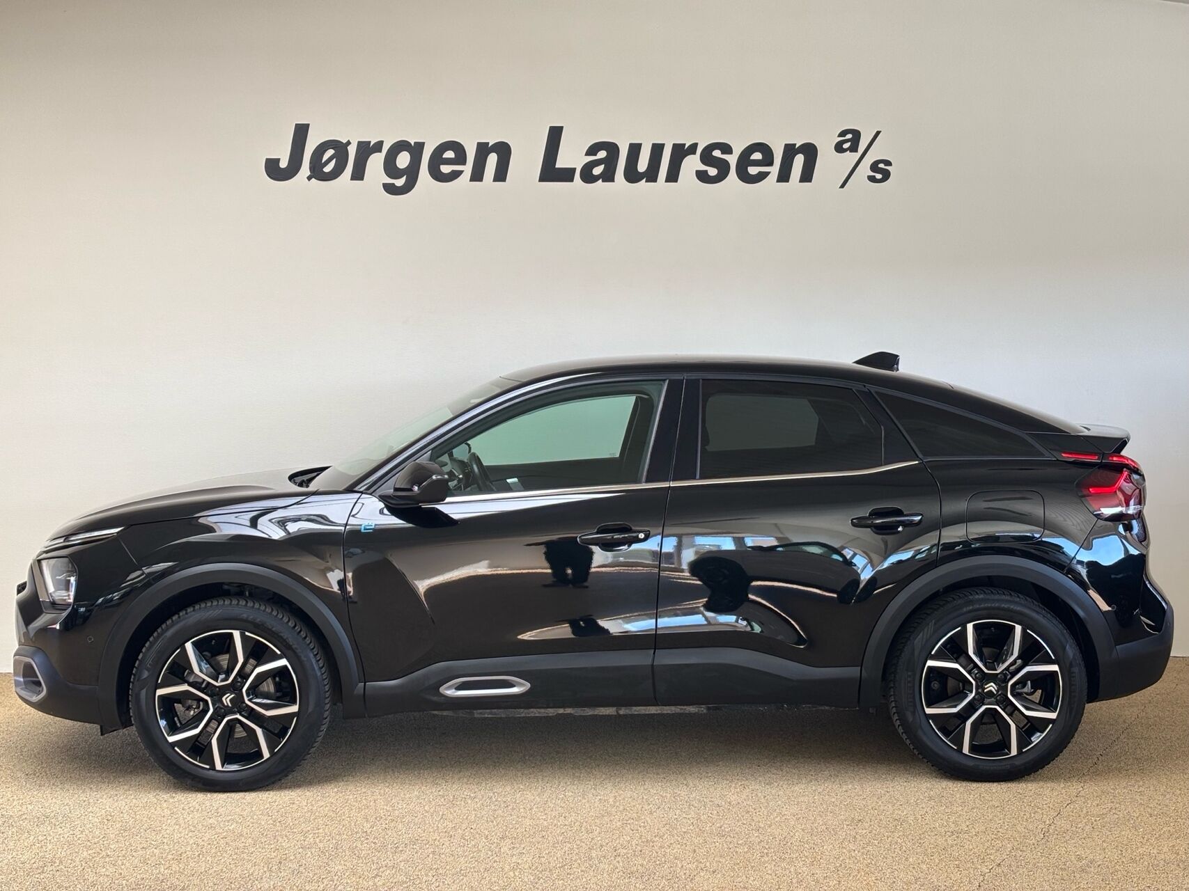 Billede af Citroën e-C4 EL Shine 136HK 5d Aut.