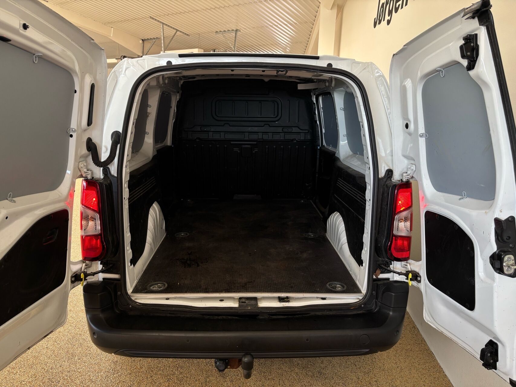 Billede af Opel Combo L2V2 1,5 D Enjoy 102HK Van
