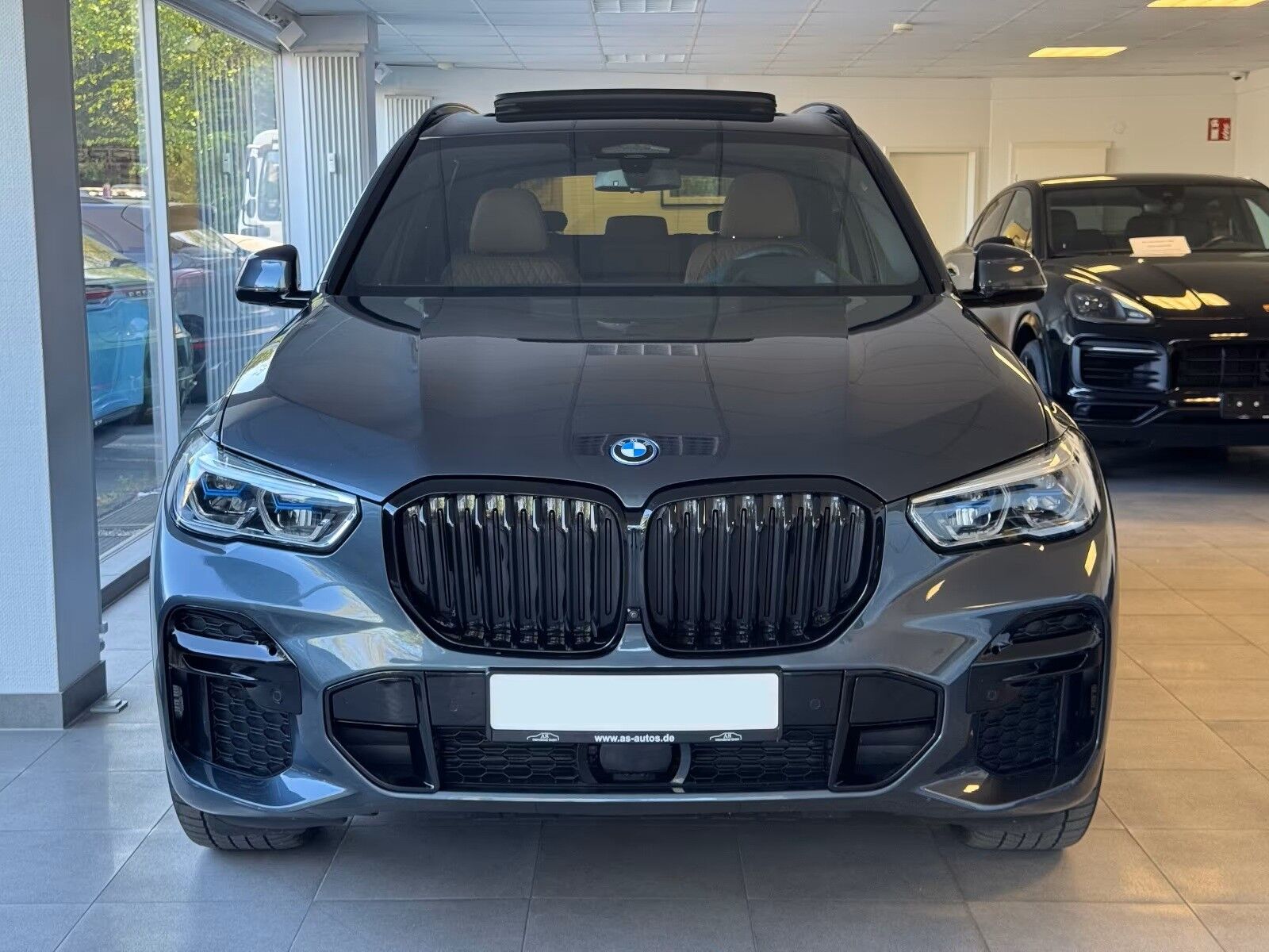 Billede af BMW X5 45e 3,0 Plugin-hybrid M-Sport XDrive Steptronic 399HK 5d 8g Aut.