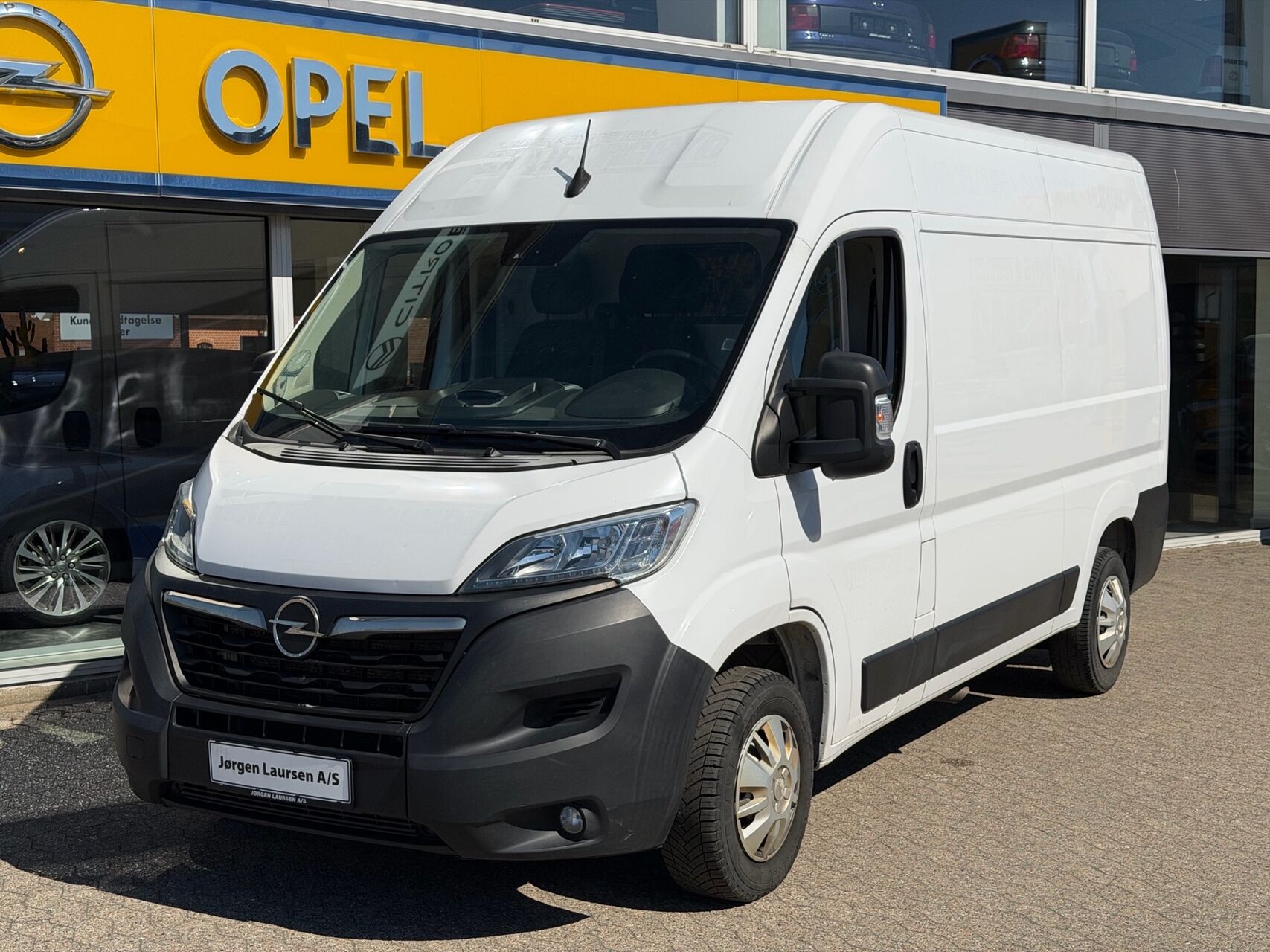 Billede af Opel Movano 35 L2H2 2,2 BlueHDi Enjoy 140HK Van 6g