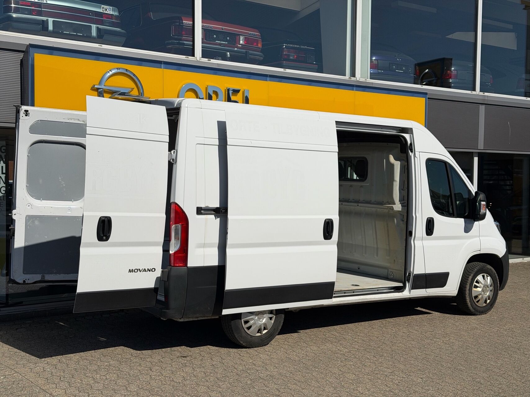 Billede af Opel Movano 35 L2H2 2,2 BlueHDi Enjoy 140HK Van 6g