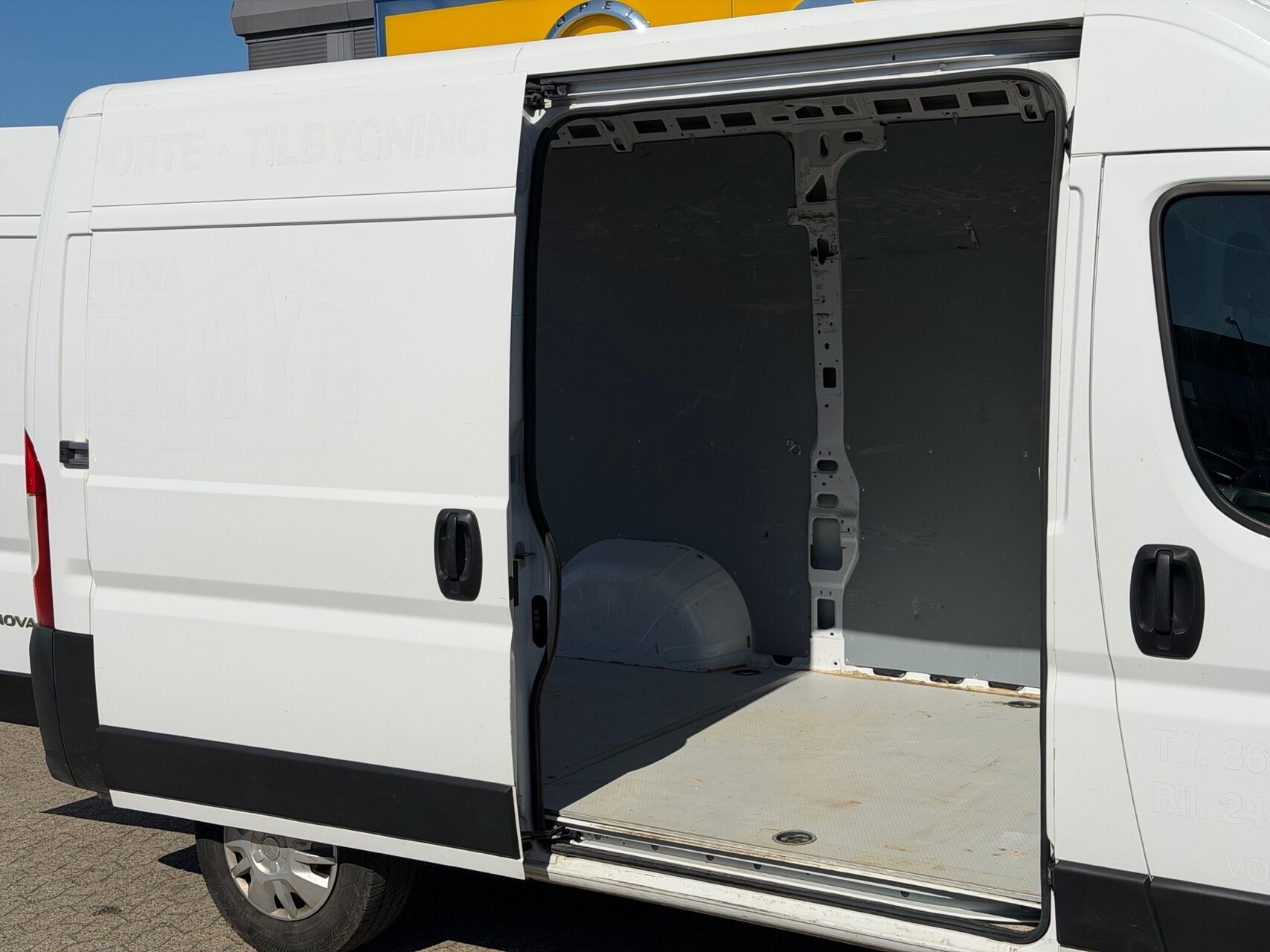 Billede af Opel Movano 35 L2H2 2,2 BlueHDi Enjoy 140HK Van 6g