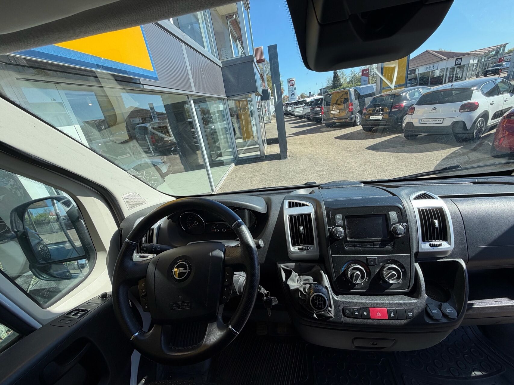 Billede af Opel Movano 35 L2H2 2,2 BlueHDi Enjoy 140HK Van 6g