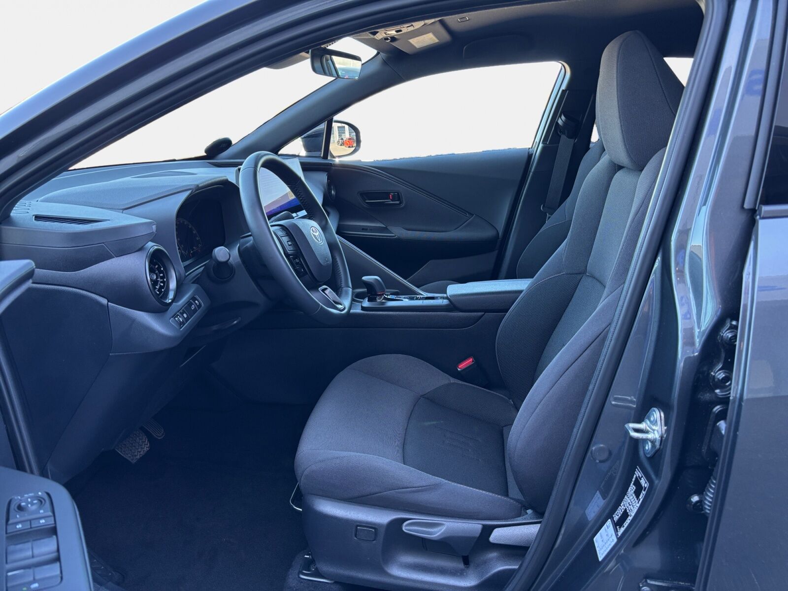 Billede af Toyota C-HR 1,8 Hybrid Style Smart Multidrive S 140HK 5d 6g Aut.