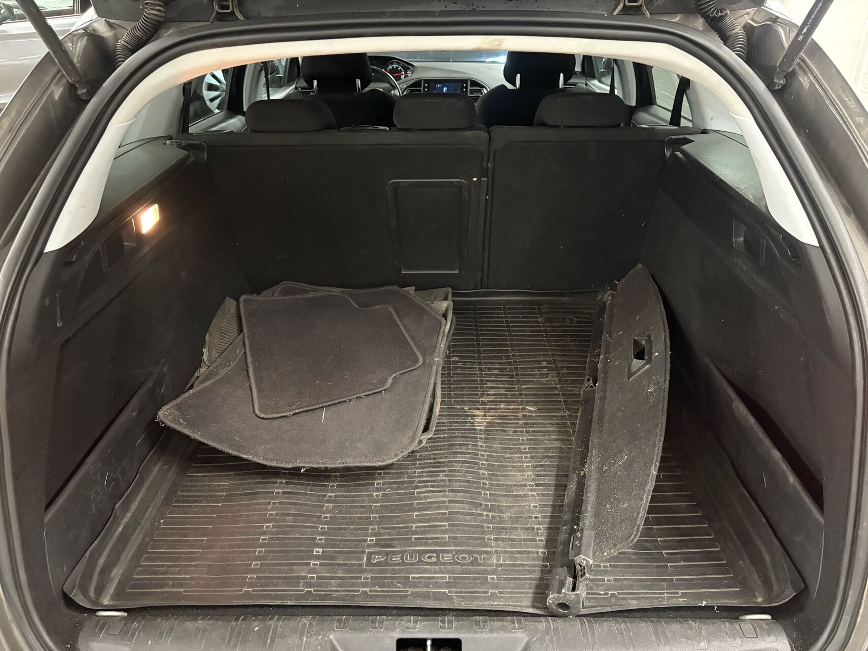 Billede af Peugeot 308 SW 1,6 BlueHDi Allure 120HK Stc