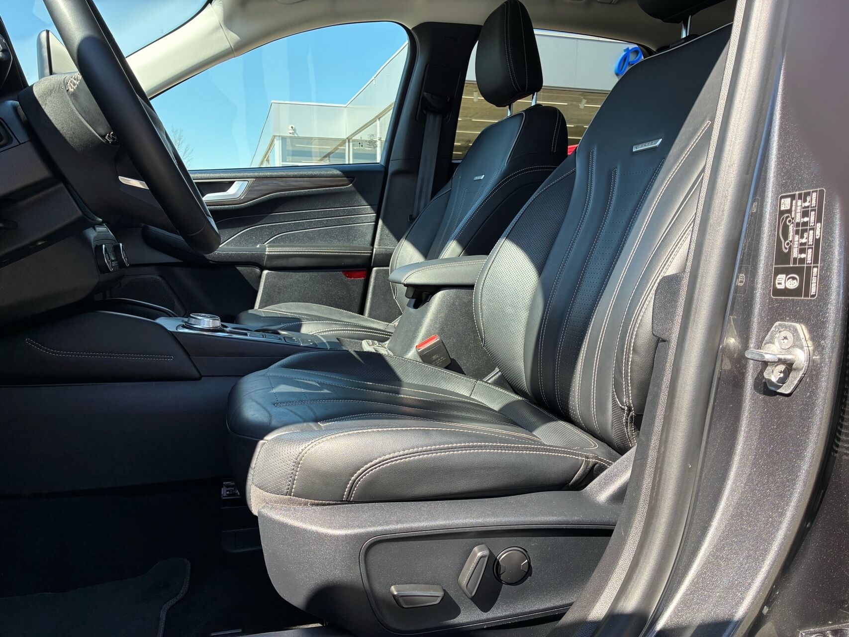 Billede af Ford Kuga 2,5 Plugin-hybrid Vignale CVT 225HK 5d Trinl. Gear