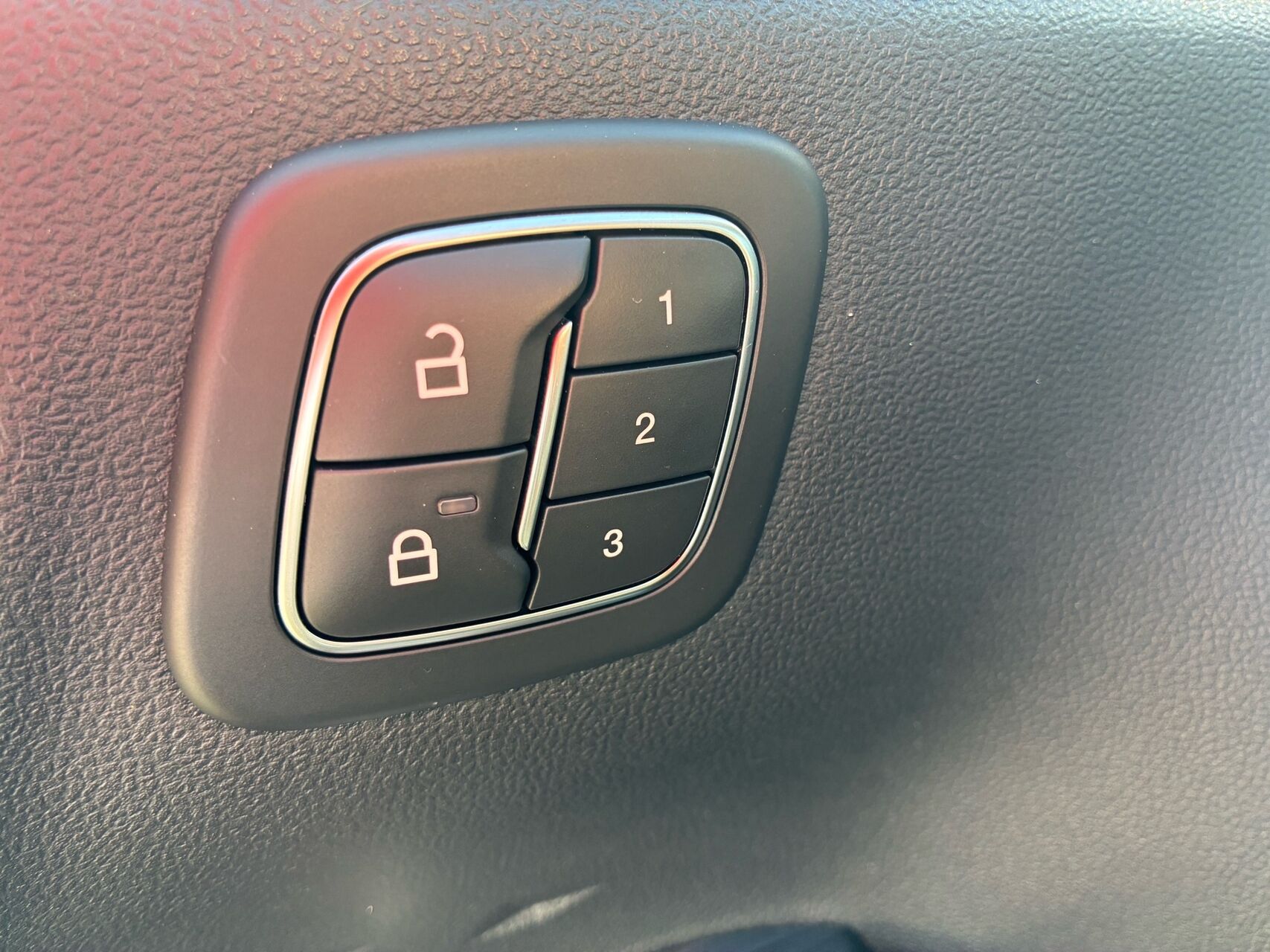 Billede af Ford Kuga 2,5 Plugin-hybrid Vignale CVT 225HK 5d Trinl. Gear
