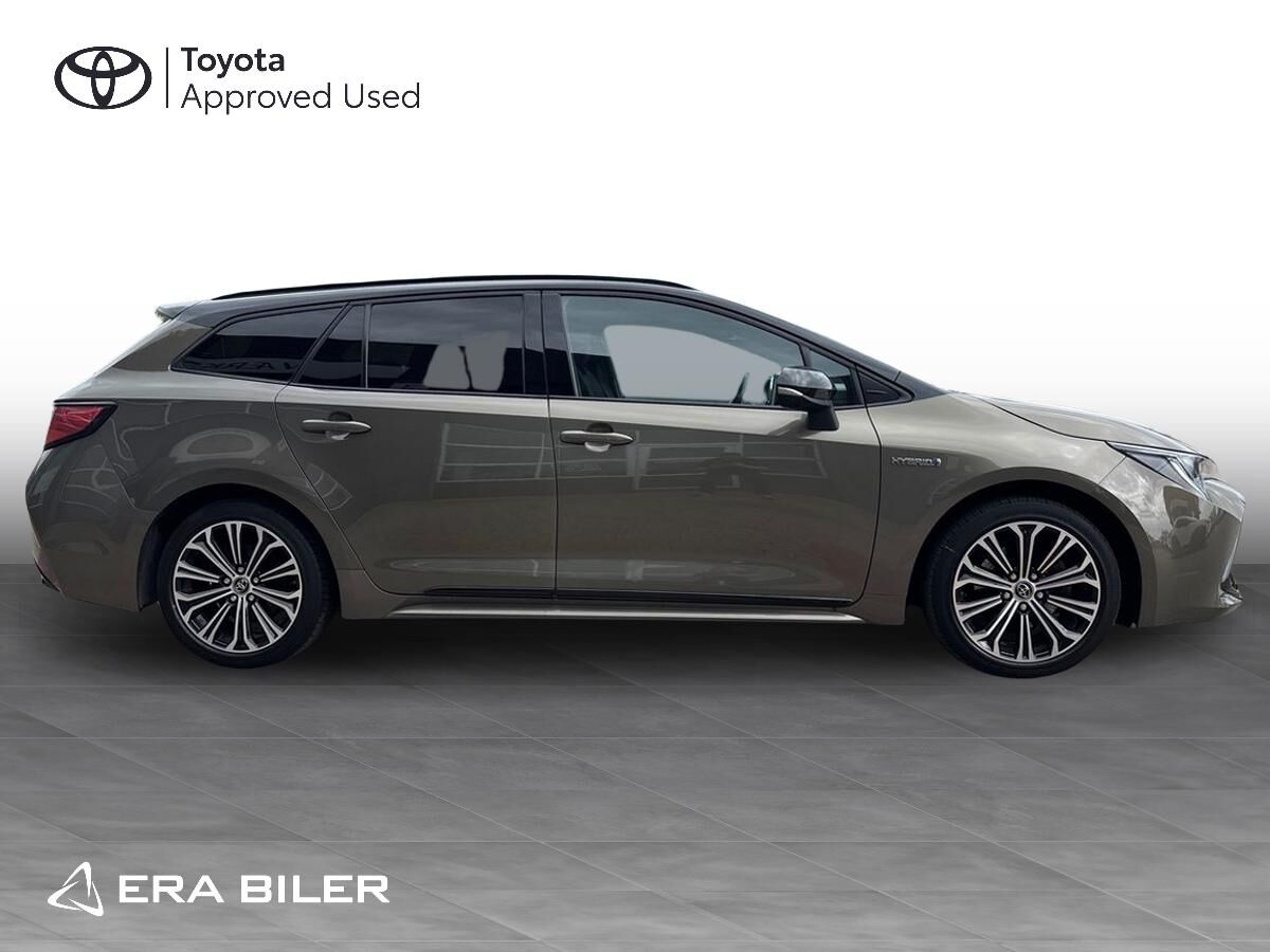 Billede af Toyota Corolla Touring Sports 2,0 Hybrid H3 Premium E-CVT 180HK Stc 6g Aut.