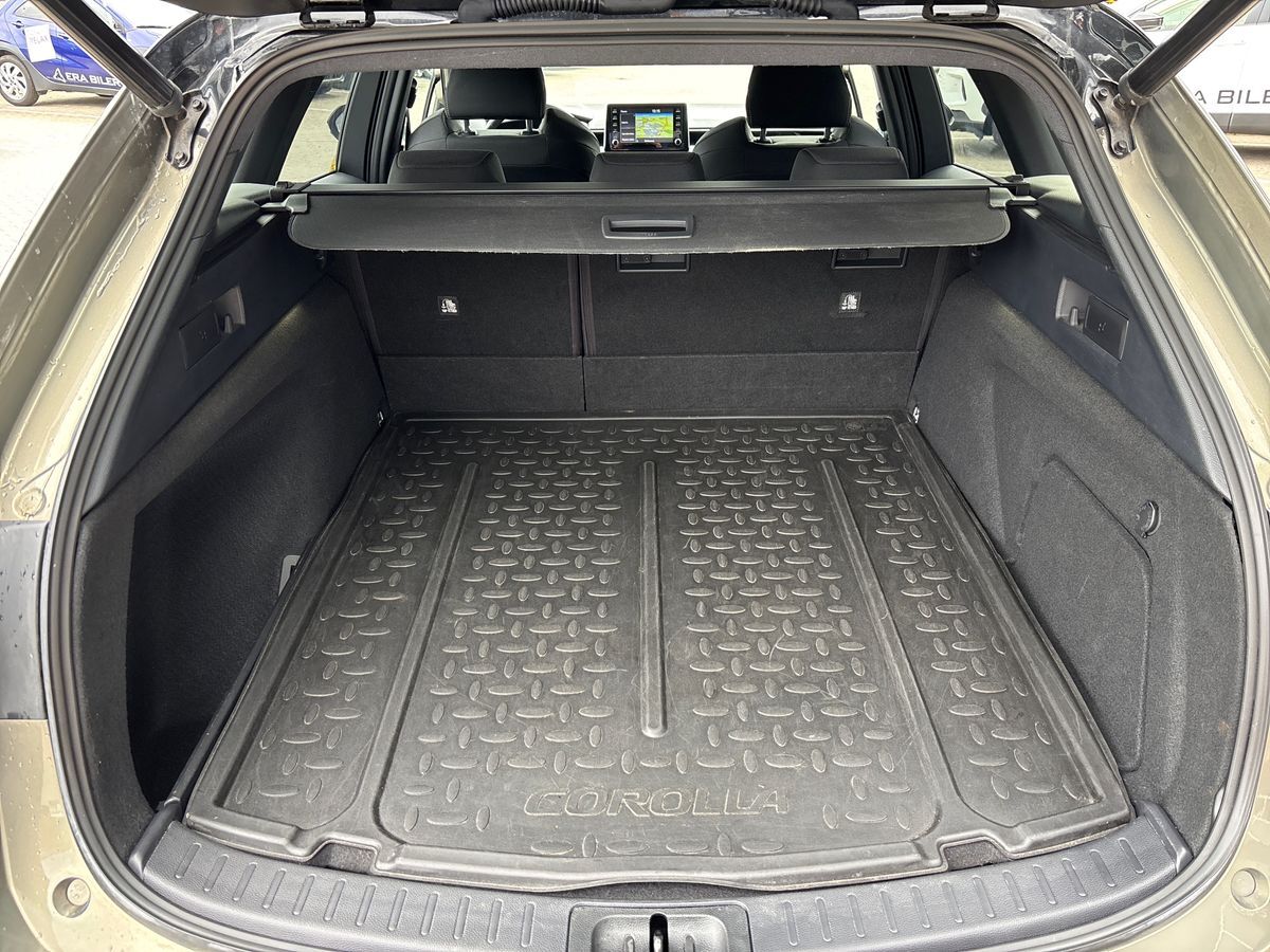 Billede af Toyota Corolla Touring Sports 2,0 Hybrid H3 Premium E-CVT 180HK Stc 6g Aut.