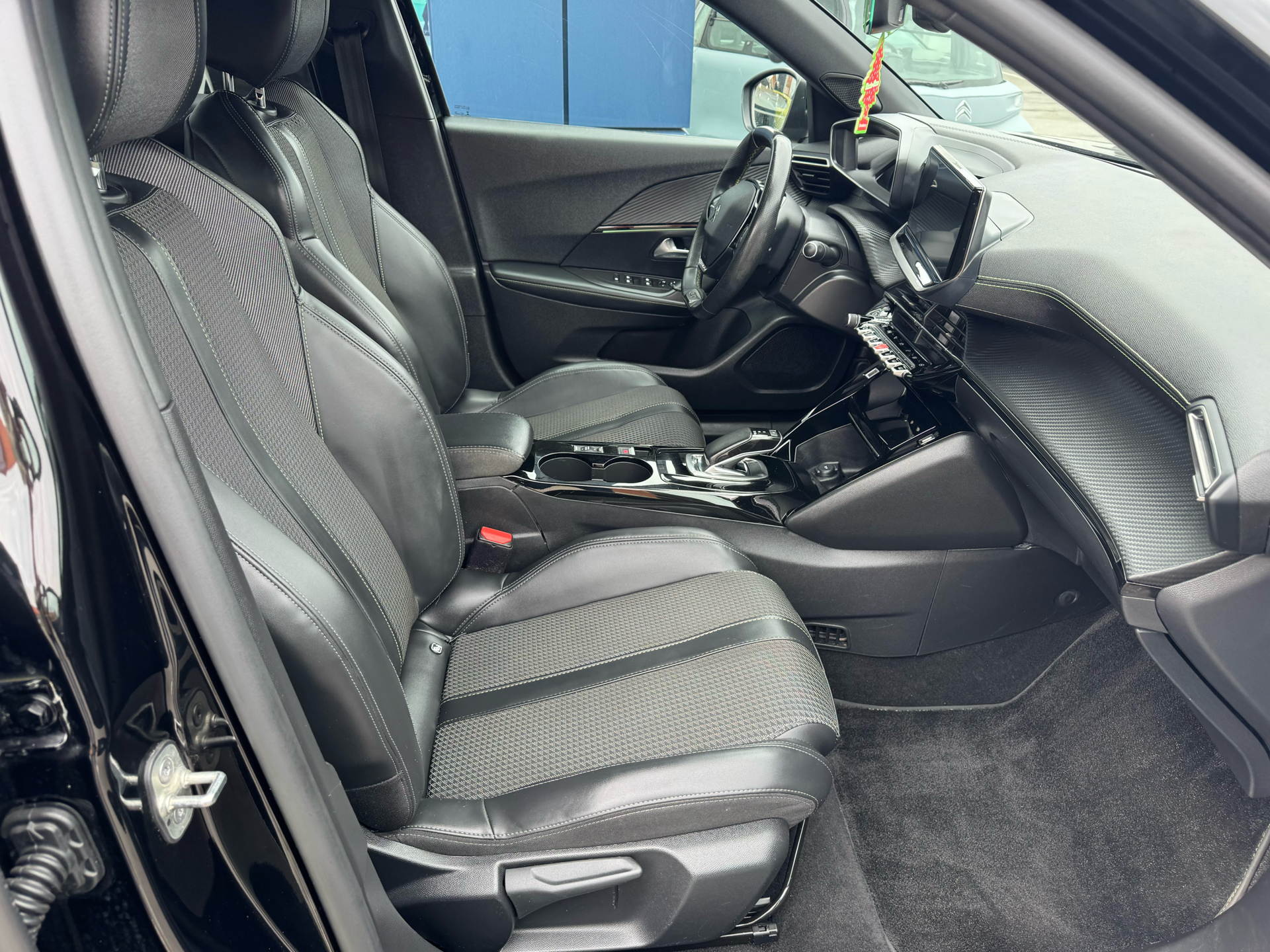 Billede af Peugeot e-2008 EL GT 136HK 5d Aut.