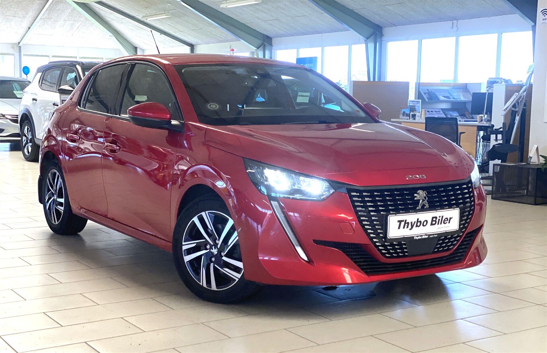 Billede af Peugeot 208 1,2 PureTech Platin Sport 100HK 5d 6g
