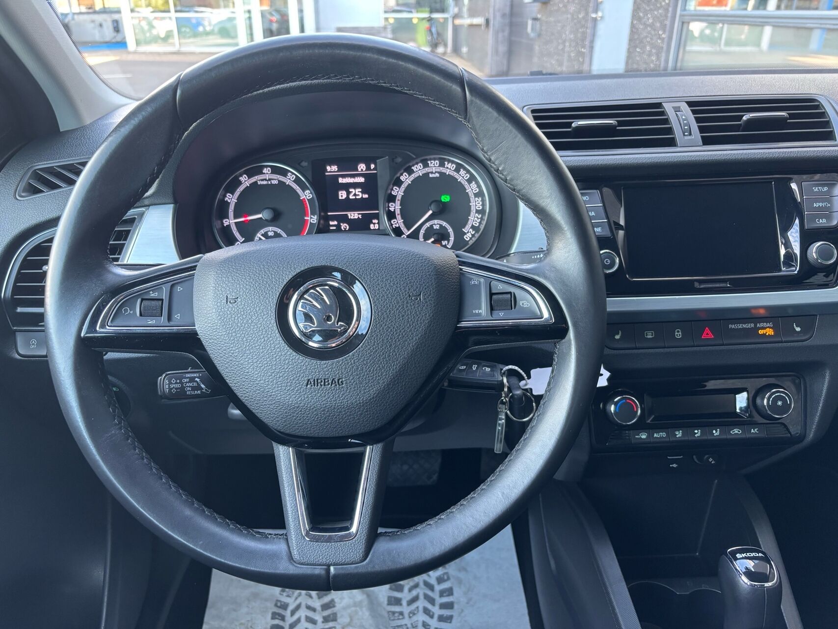 Billede af Skoda Fabia 1,0 TSI Ambition DSG 110HK 5d 7g Aut.