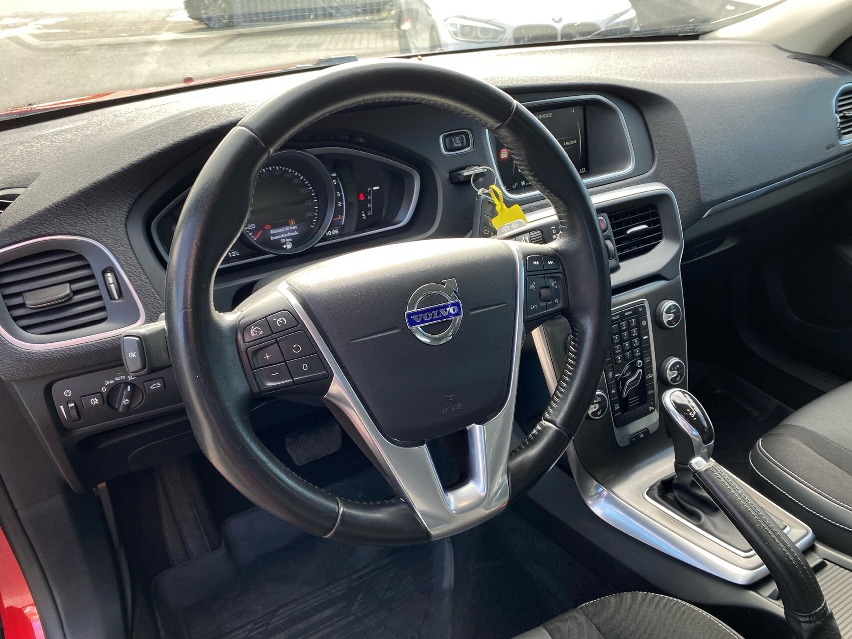 Billede af Volvo V40 2,0 D3 Momentum 150HK 5d Aut.