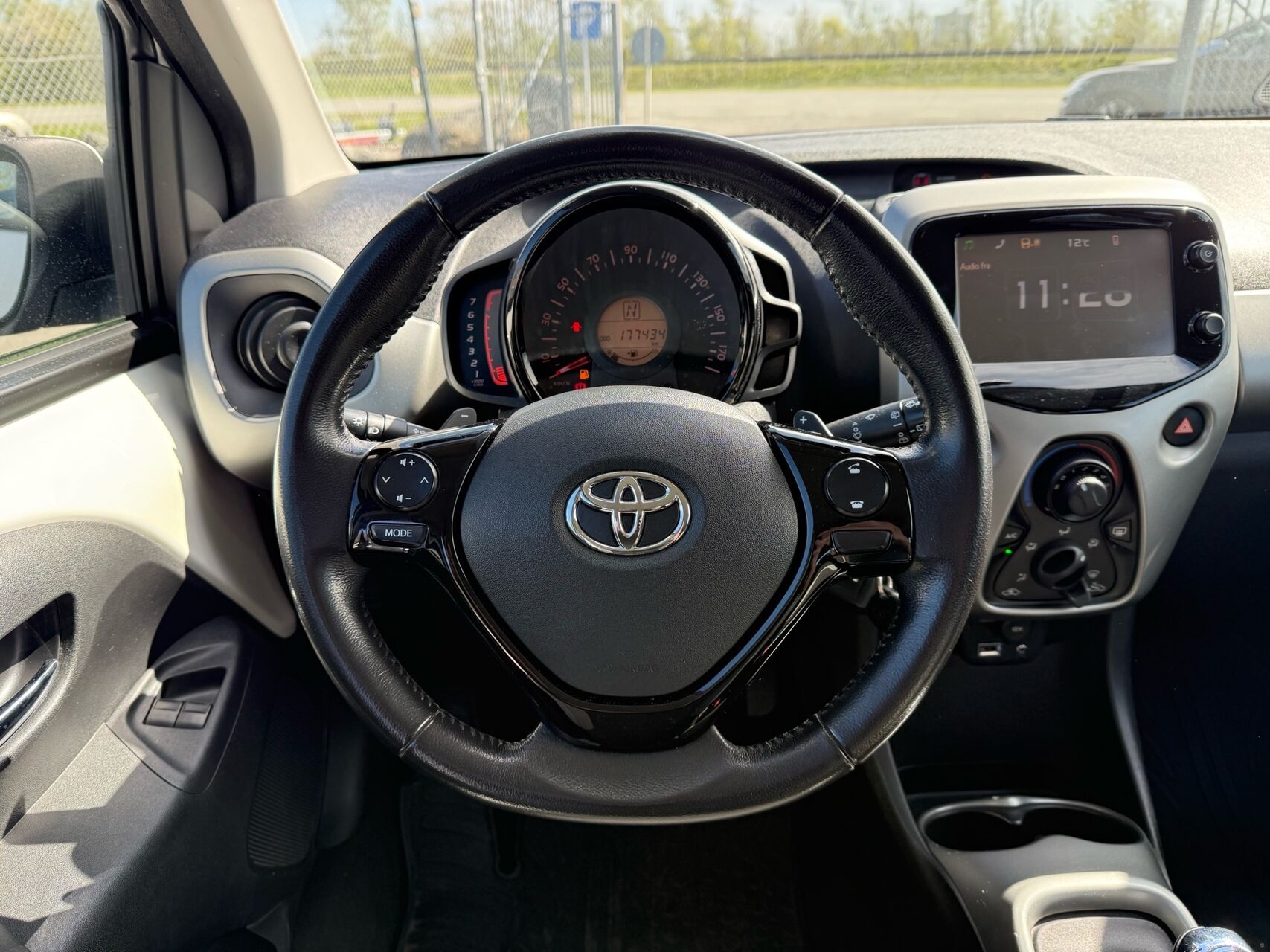 Billede af Toyota Aygo 1,0 VVT-I X-Play + Plus pakke X-Shift 69HK 5d Aut.