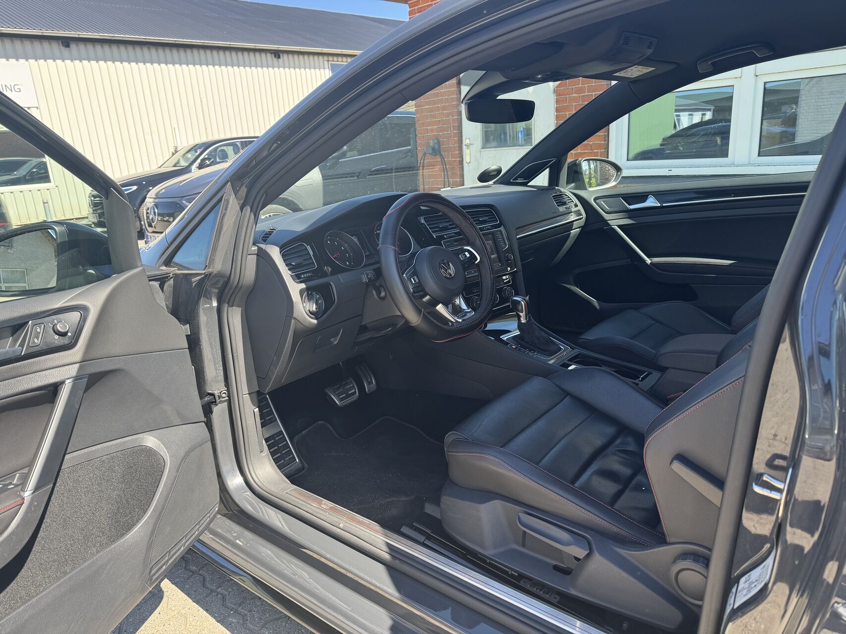 Billede af VW Golf 2,0 TSI BMT GTI Clubsport DSG 265HK 3d 6g Aut.