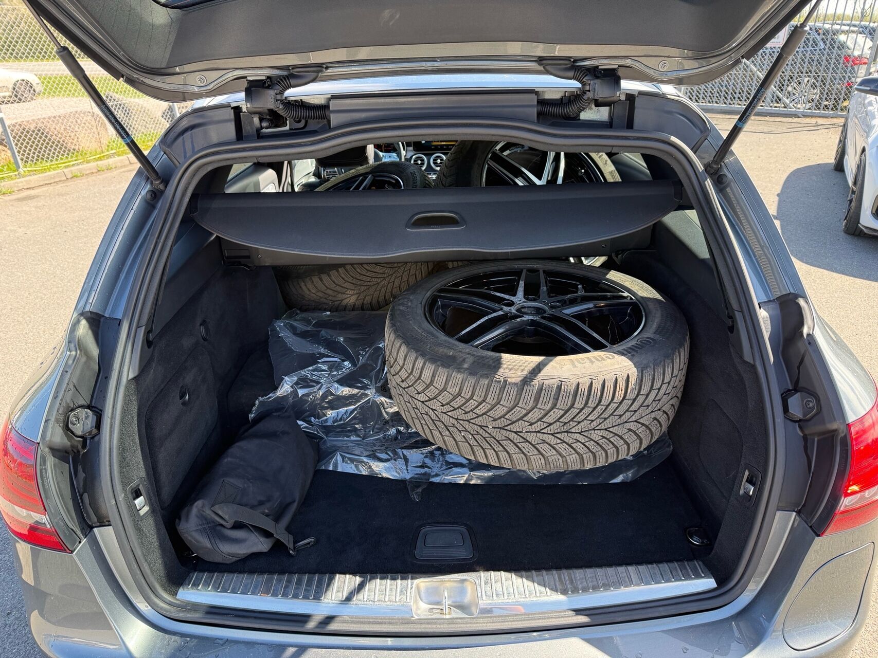 Billede af Mercedes-Benz C300 de T 2,0 CDI  Plugin-hybrid 9G-Tronic 306HK Stc Aut.