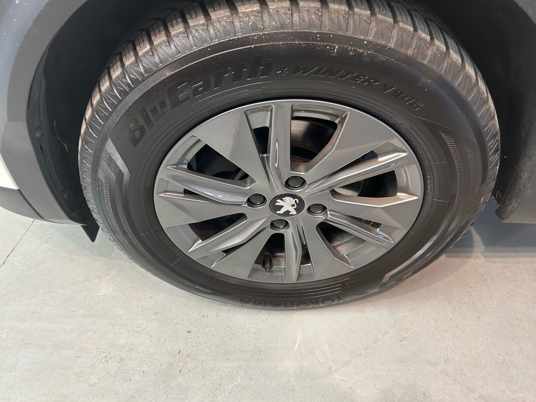 Billede af Peugeot 2008 1,2 PureTech Selection Sport EAT8 130HK 5d 8g Aut.