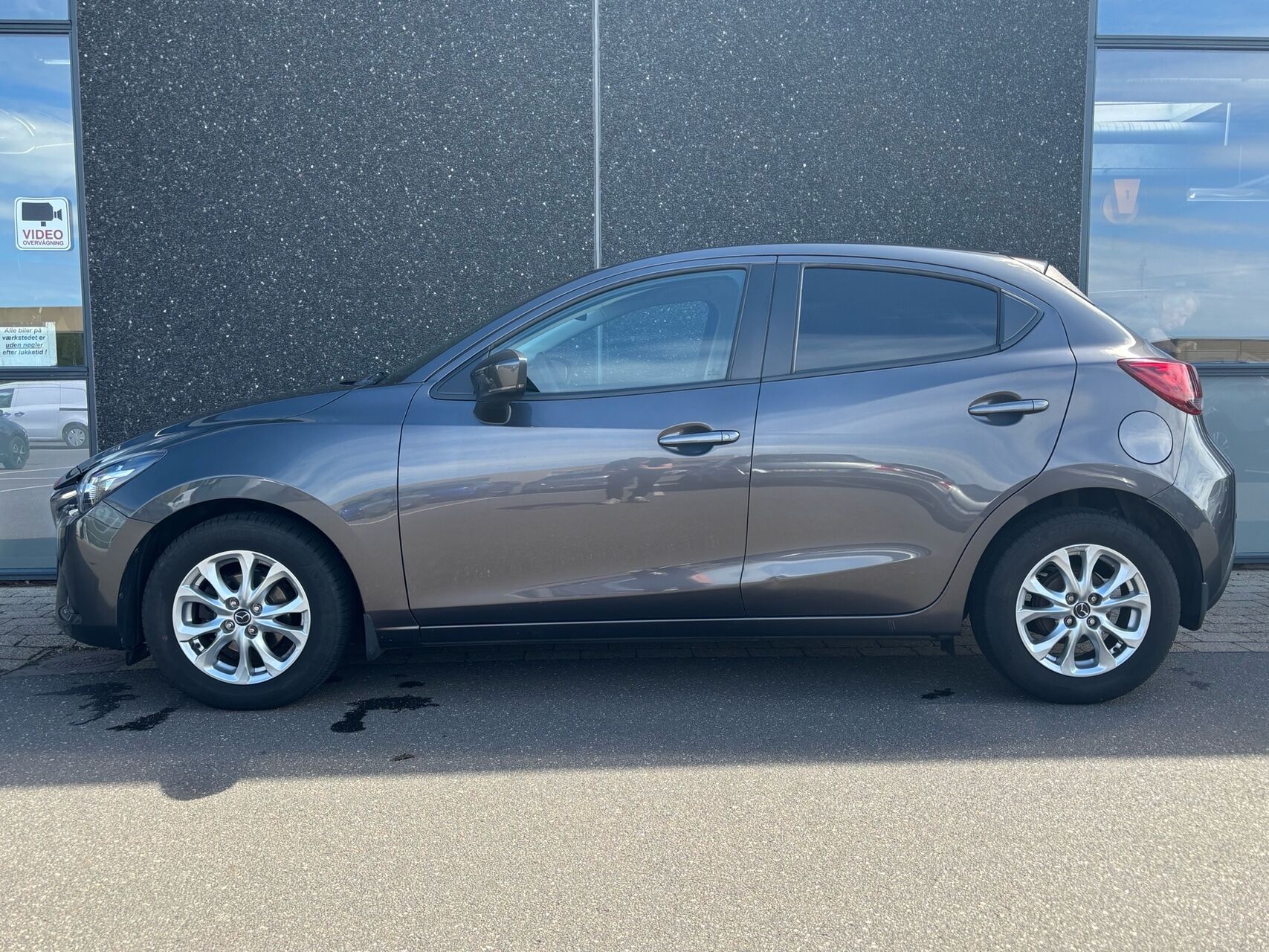 Billede af Mazda 2 1,5 Skyactiv-G Niseko 90HK 5d