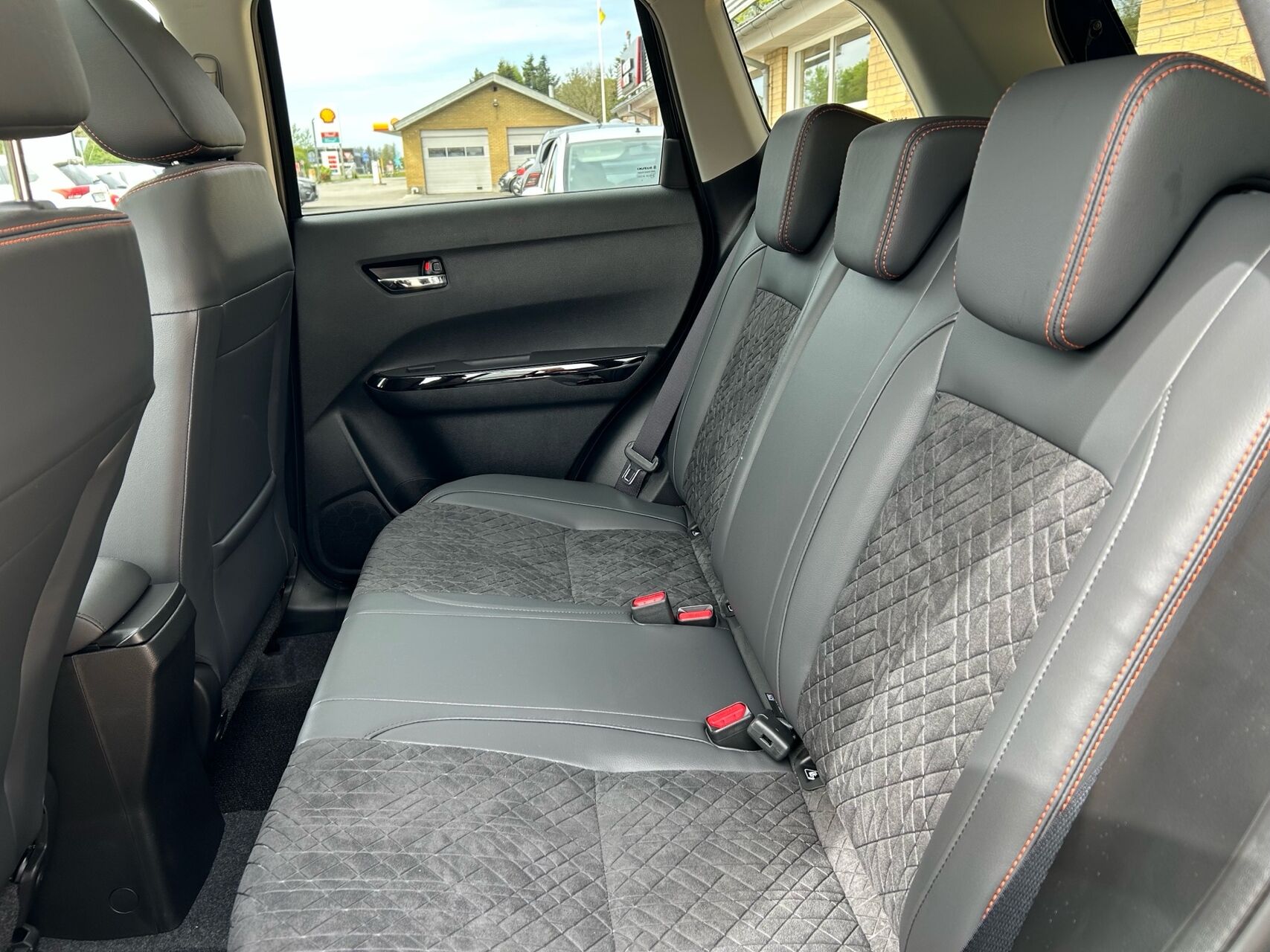Billede af Suzuki Vitara 1,4 Black Edition 110HK 5d 6g