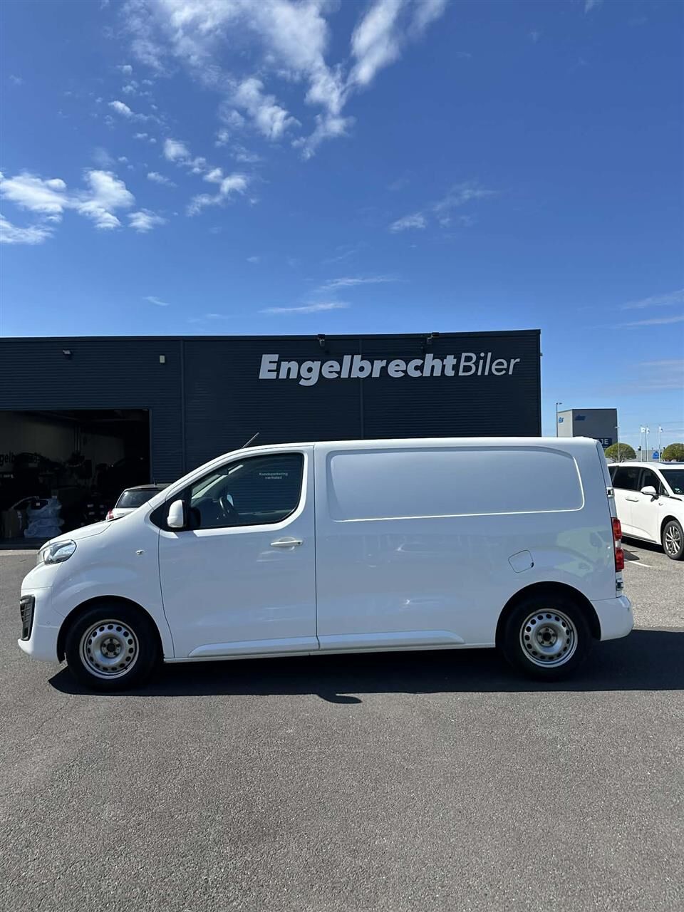 Billede af Peugeot Expert L2 2,0 BlueHDi Ultimate EAT6 177HK Van 6g Aut.