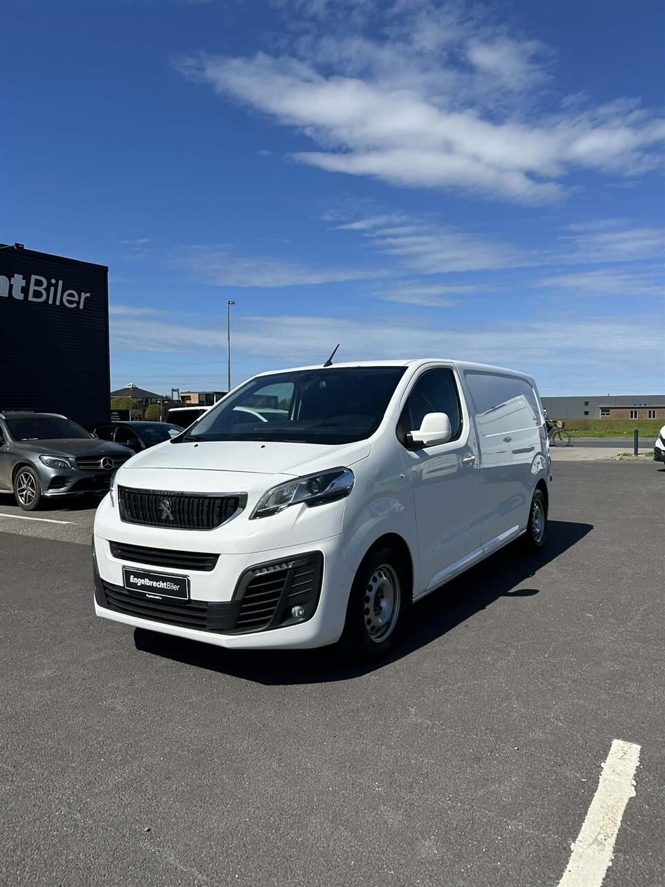 Billede af Peugeot Expert L2 2,0 BlueHDi Ultimate EAT6 177HK Van 6g Aut.