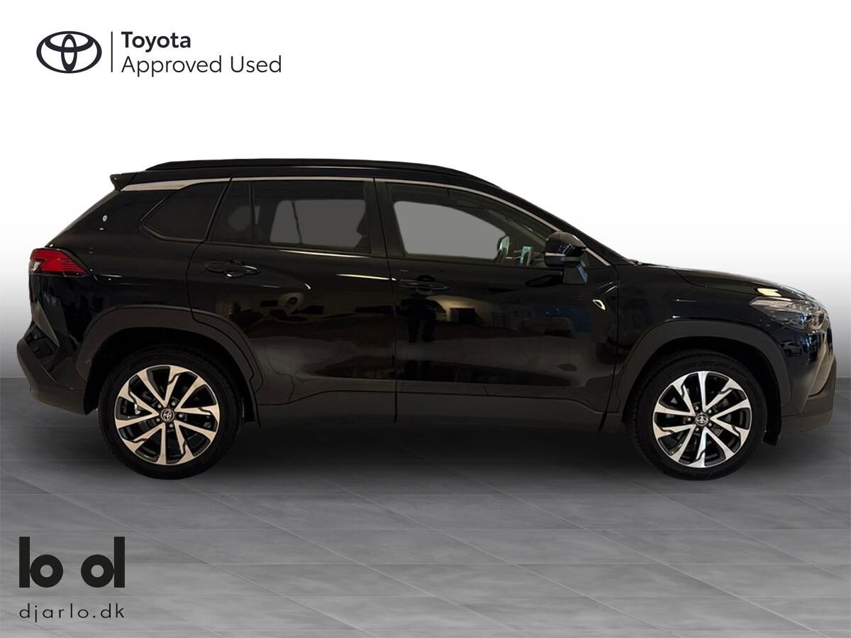 Billede af Toyota Corolla Cross 2,0 Hybrid Elegant E-CVT 197HK 5d Aut.