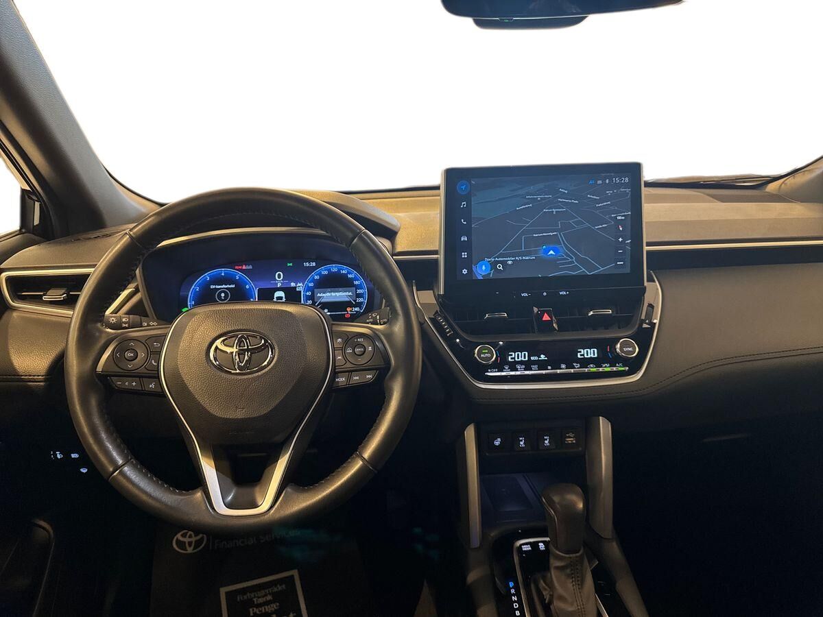 Billede af Toyota Corolla Cross 2,0 Hybrid Elegant E-CVT 197HK 5d Aut.