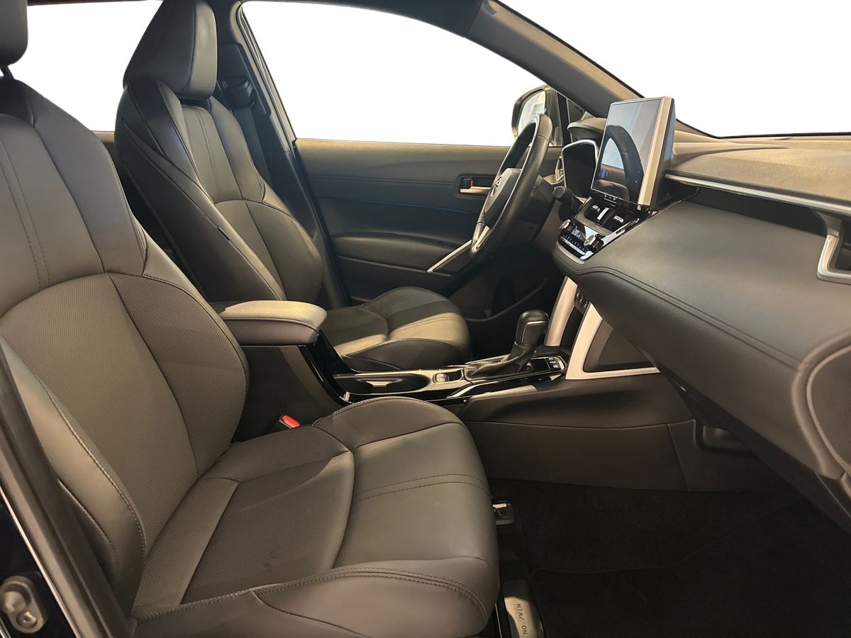 Billede af Toyota Corolla Cross 2,0 Hybrid Elegant E-CVT 197HK 5d Aut.