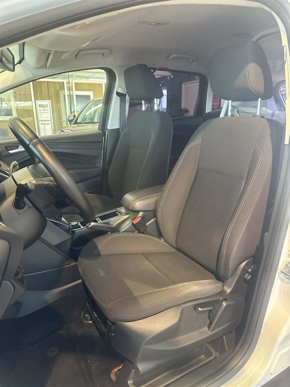 Billede af Ford C-MAX 1,5 TDCi ECOnetic Business 105HK 6g
