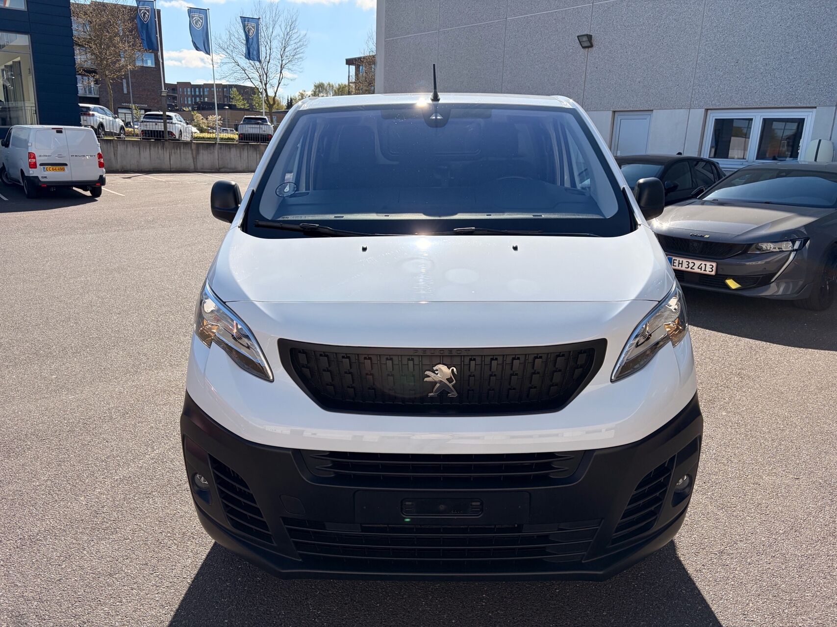 Billede af Peugeot Expert L2 2,0 BlueHDi Plus 144HK Van 6g