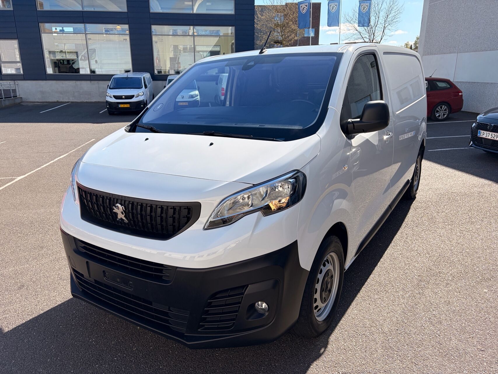 Billede af Peugeot Expert L2 2,0 BlueHDi Plus 144HK Van 6g