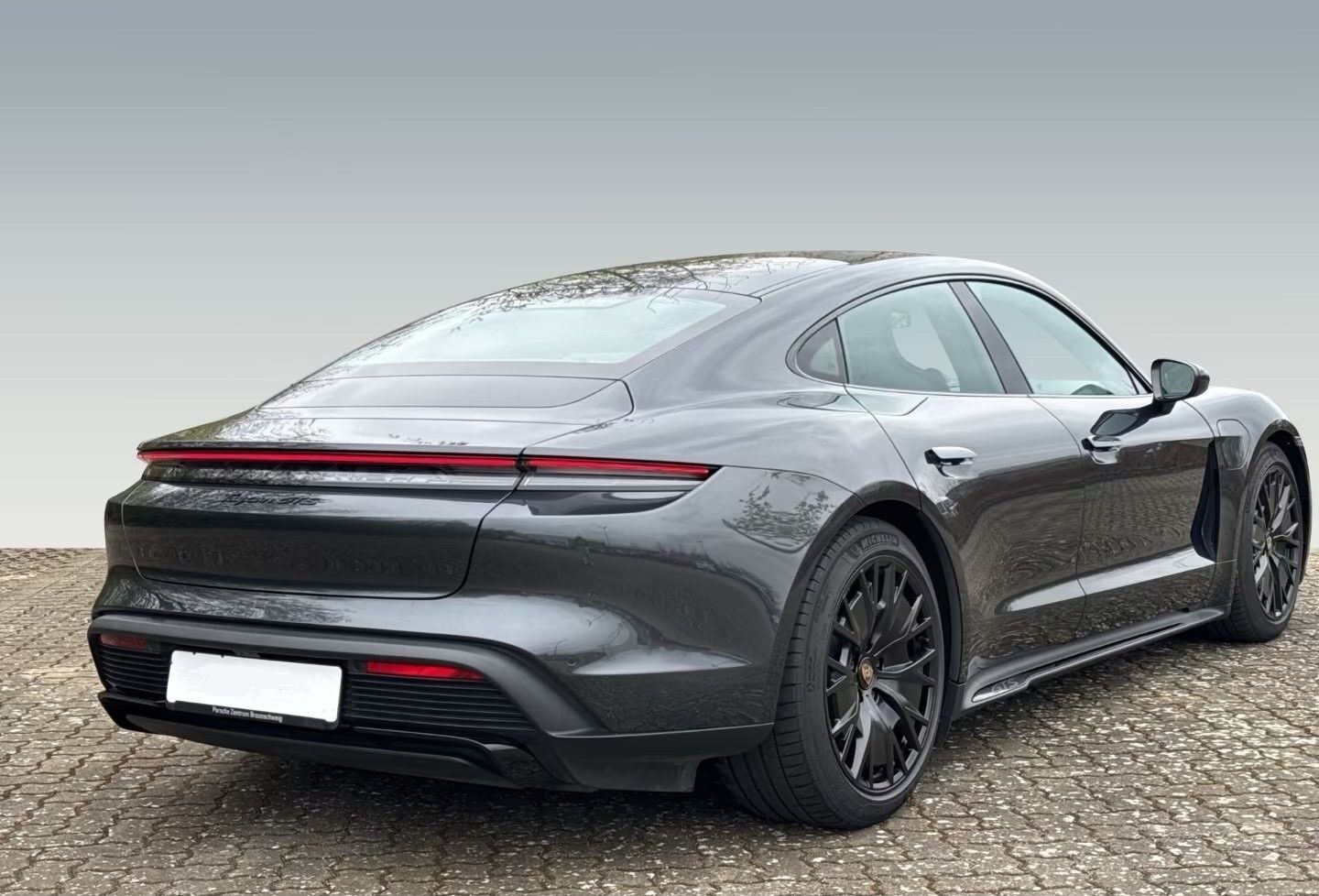 Billede af Porsche Taycan GTS EL 4x4 517HK 4d Aut.